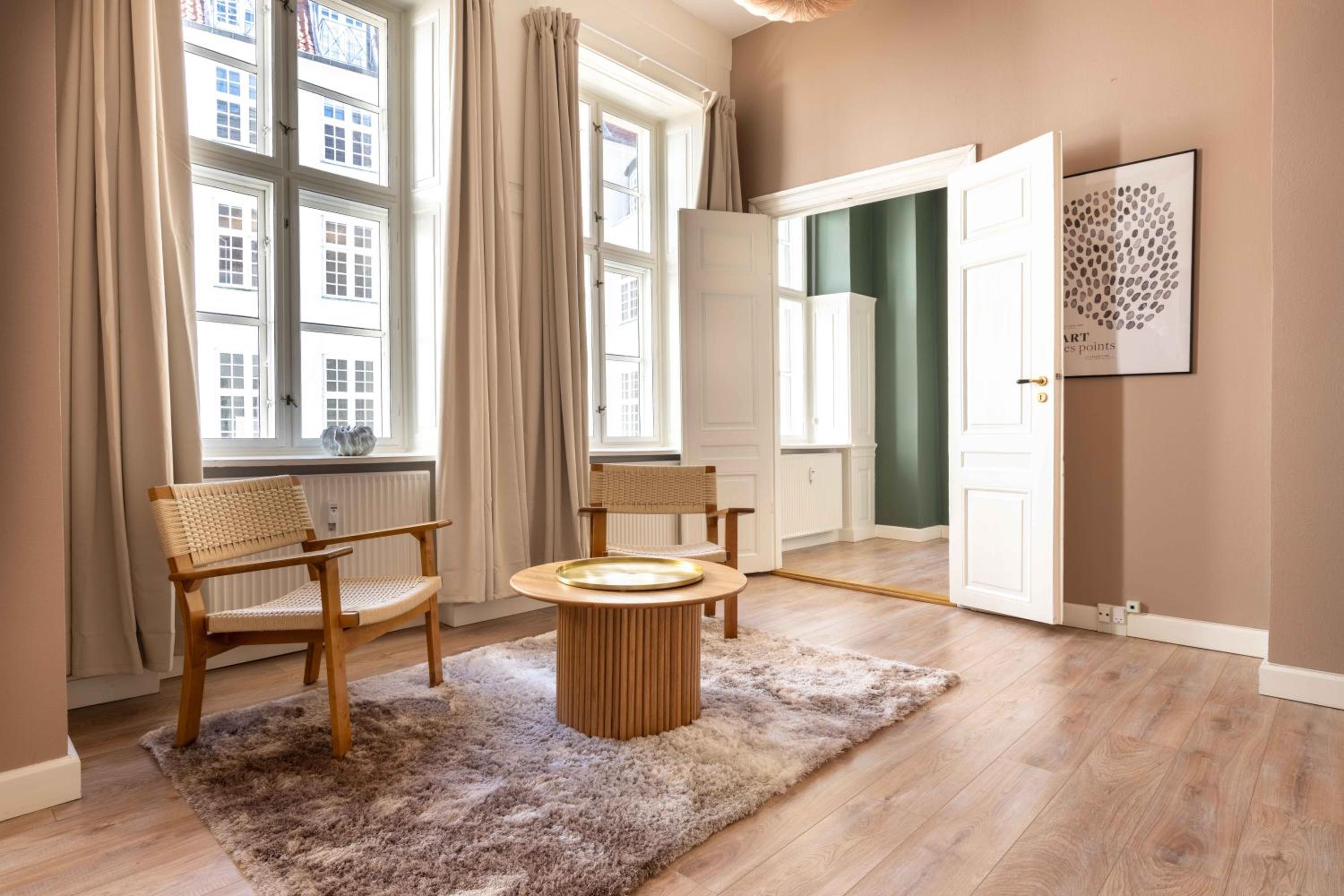 Deluxe Apartment at Perfect Location