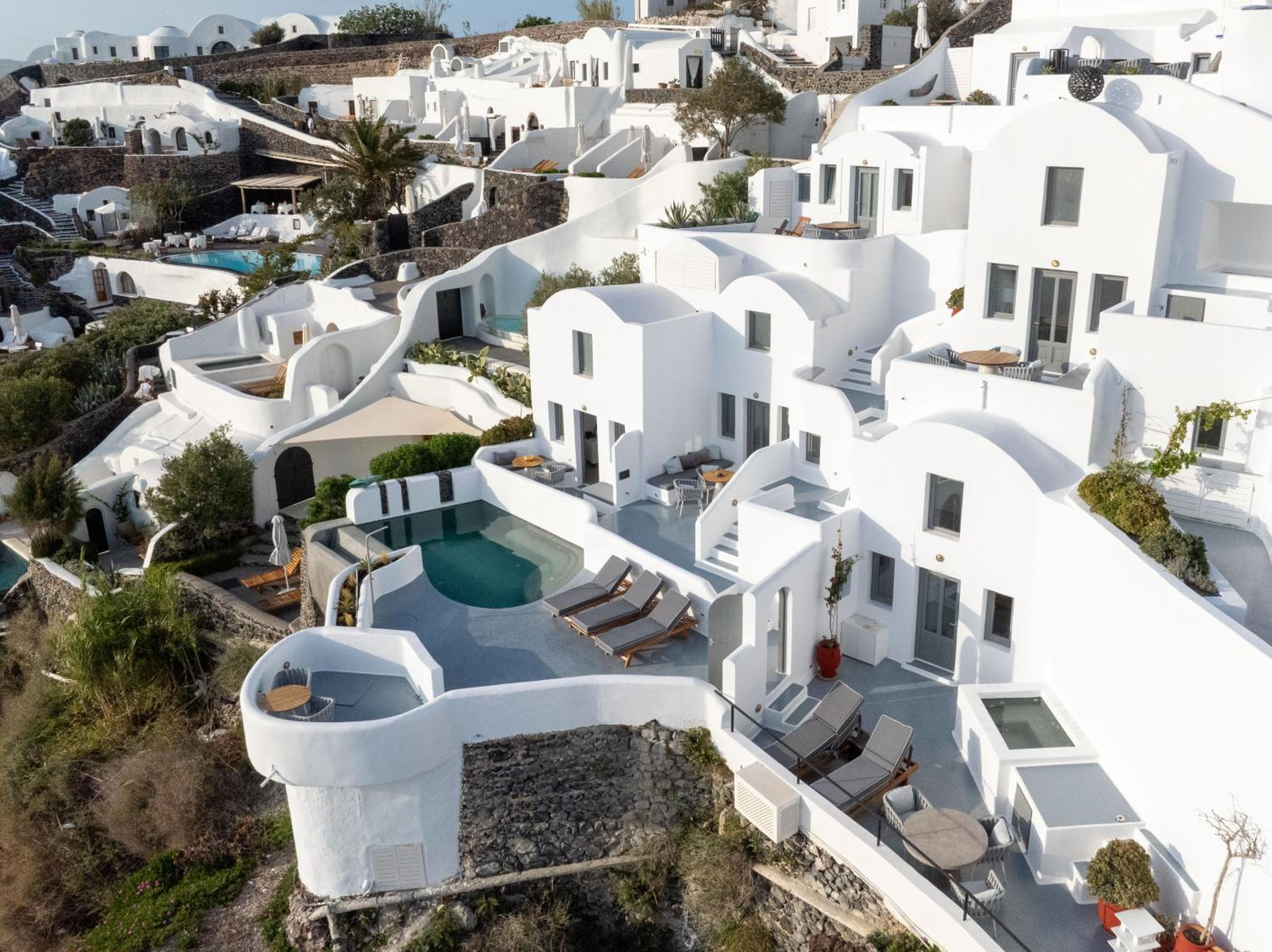Oia Vacations - IKIES Santorini - Property Image 2