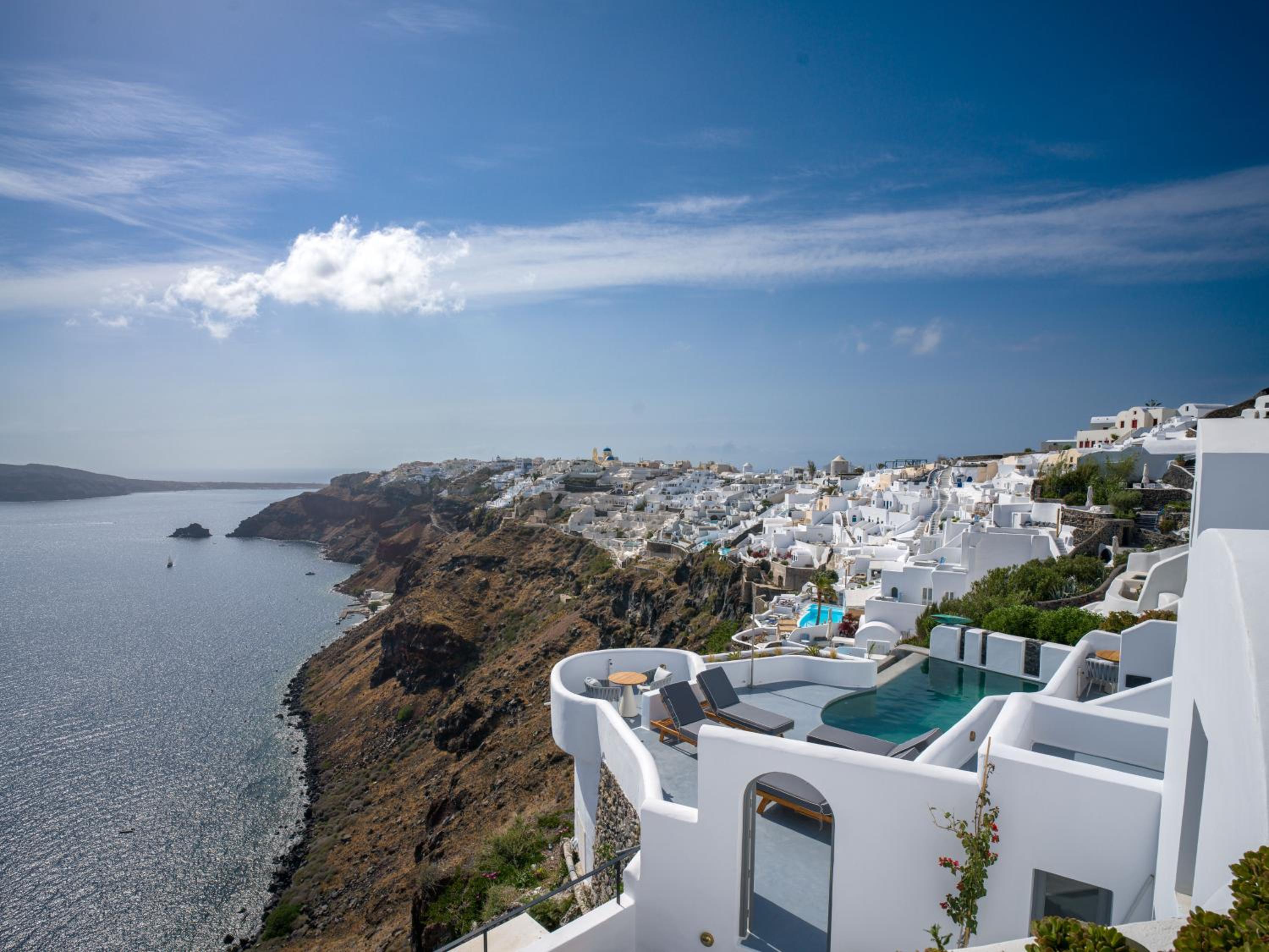 Oia Vacations - IKIES Santorini - Property Image 1