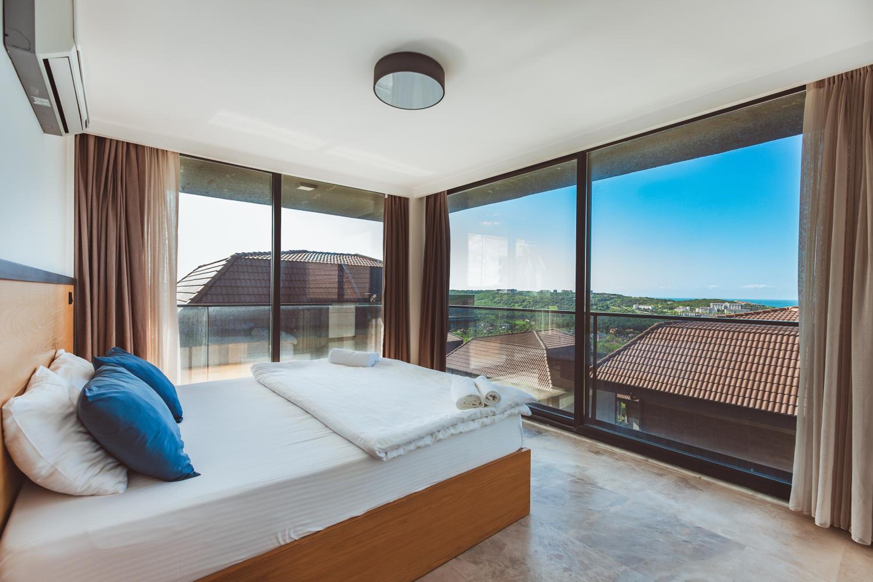 Royal Blue Istanbul - Luxury Villas