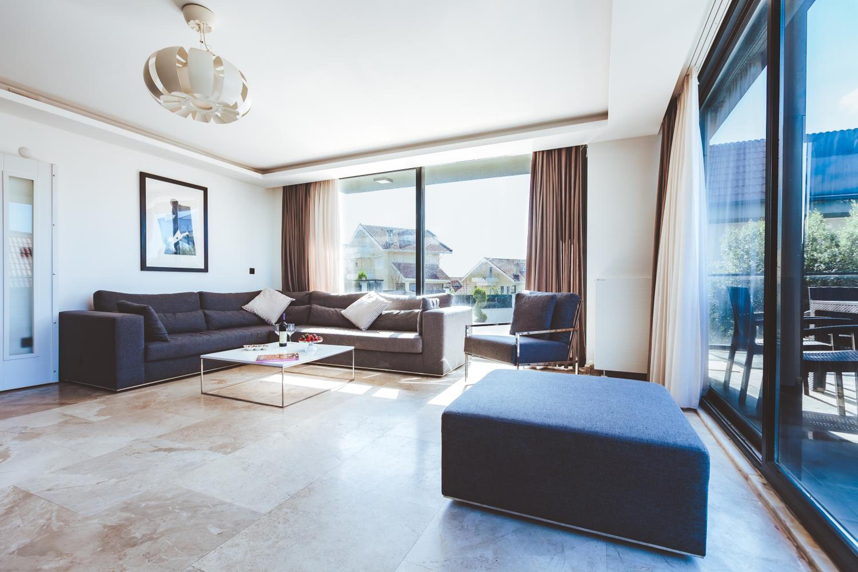 Royal Blue Istanbul - Luxury Villas