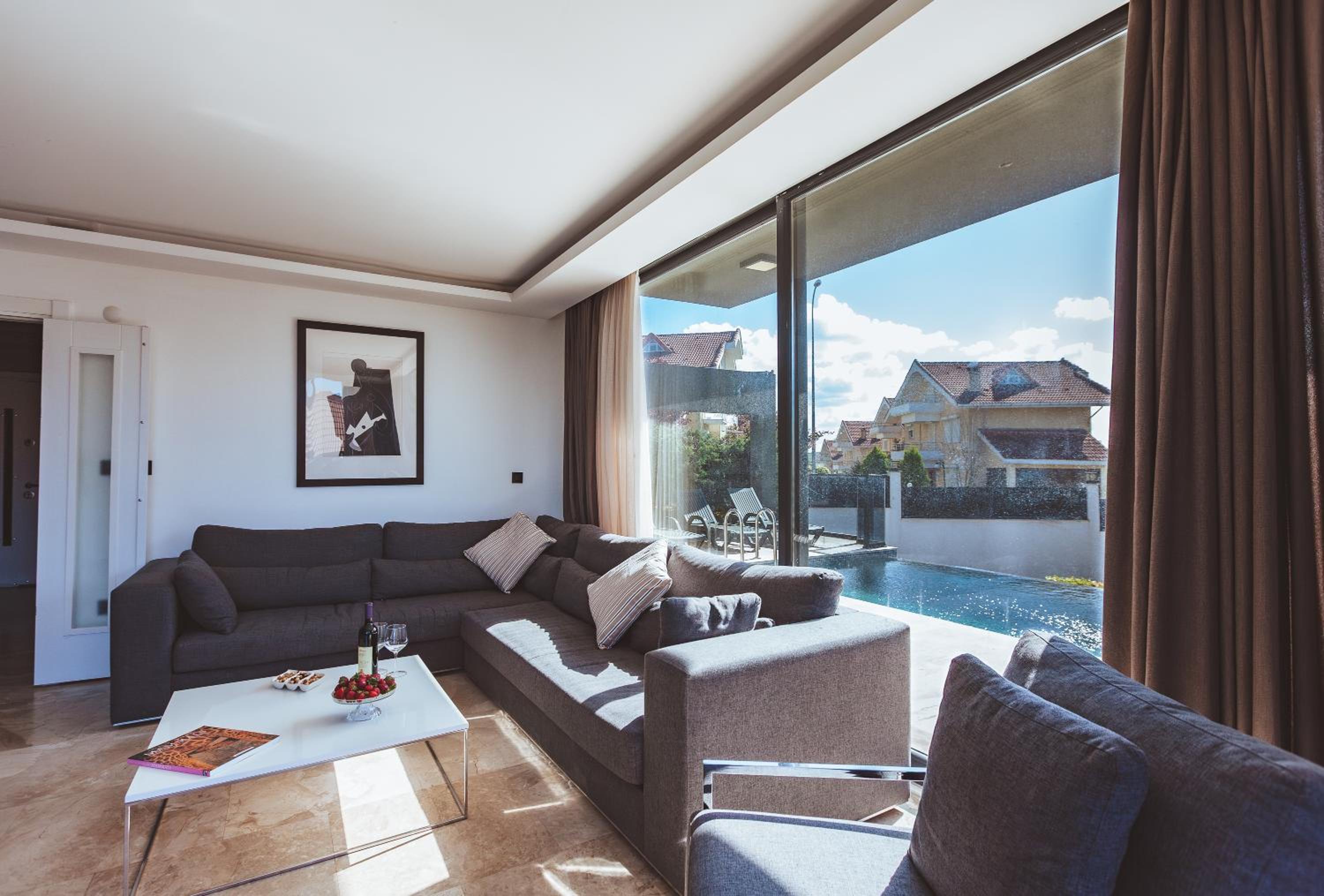 Royal Blue Istanbul - Luxury Villas