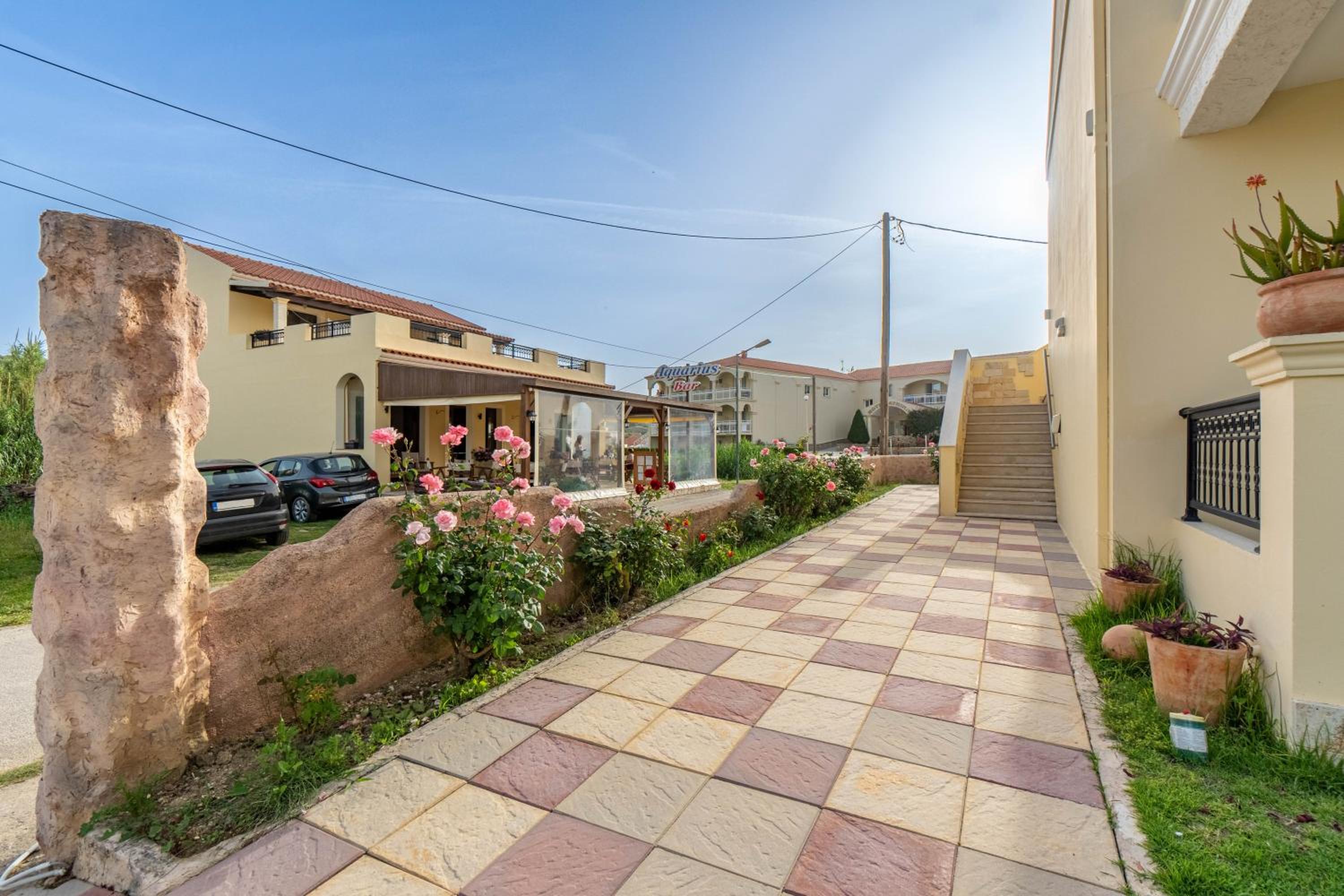 Kosmos Hotel St2 in Agios Stefanos photo 5