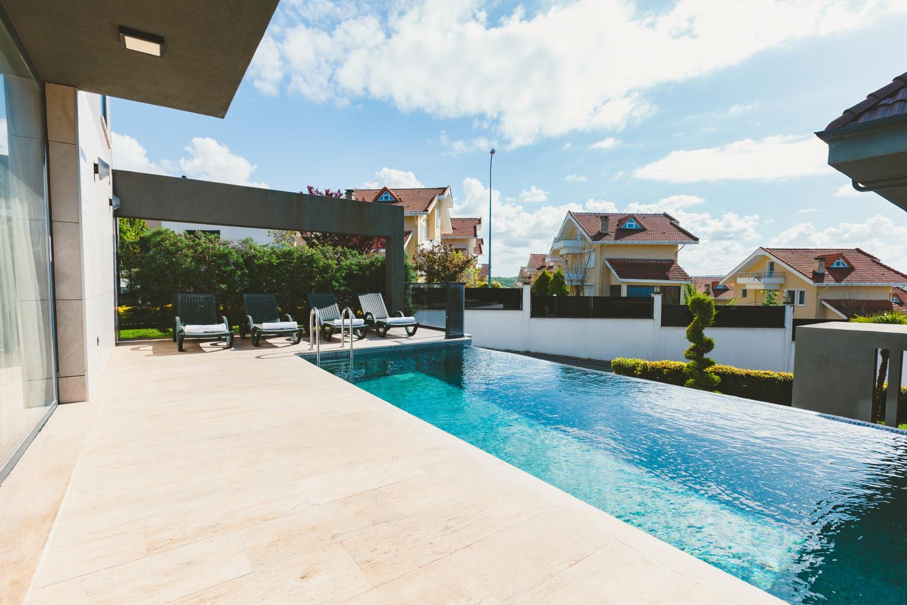 Royal Blue Istanbul - Luxury Villas