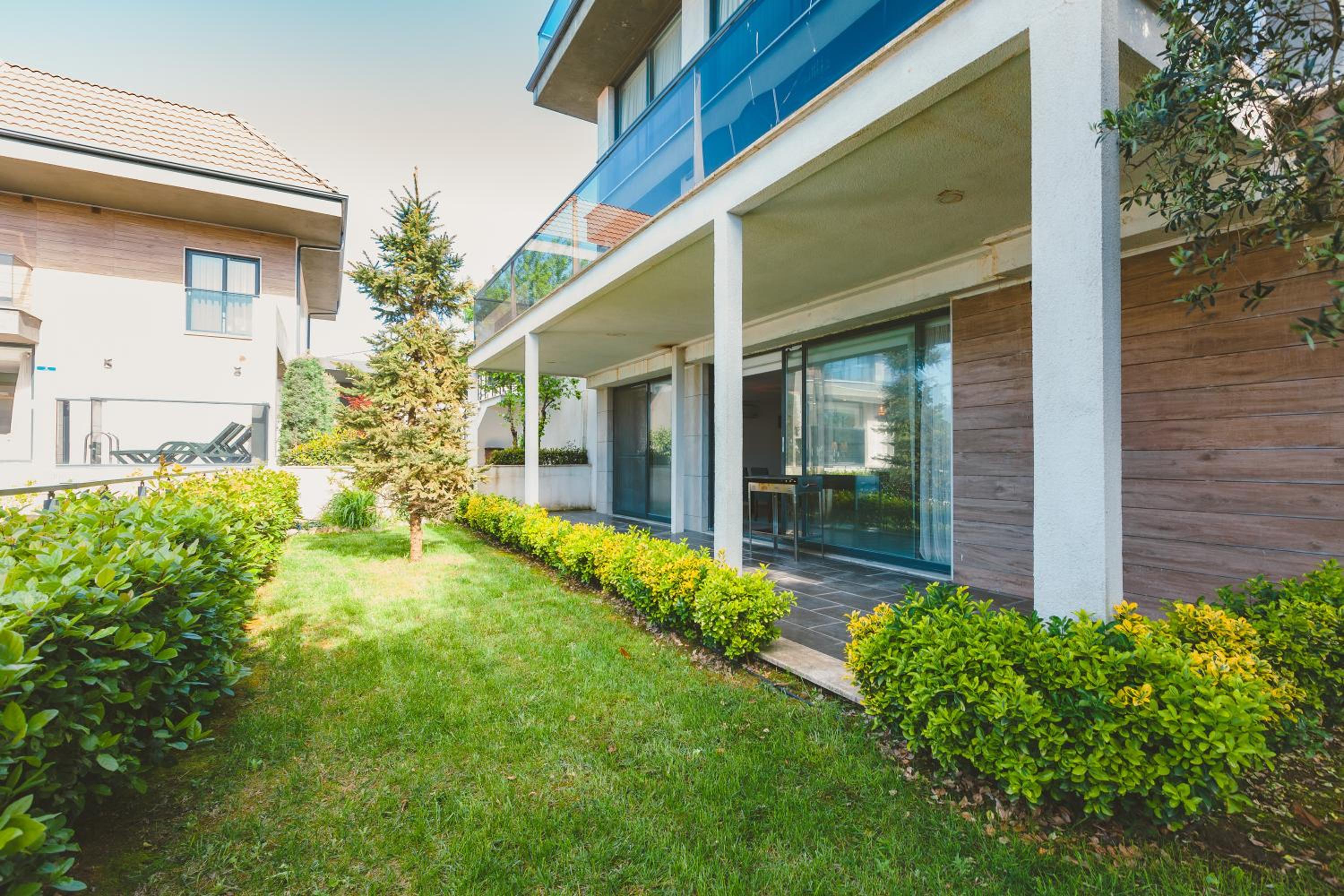 Royal Blue Istanbul - Luxury Villas