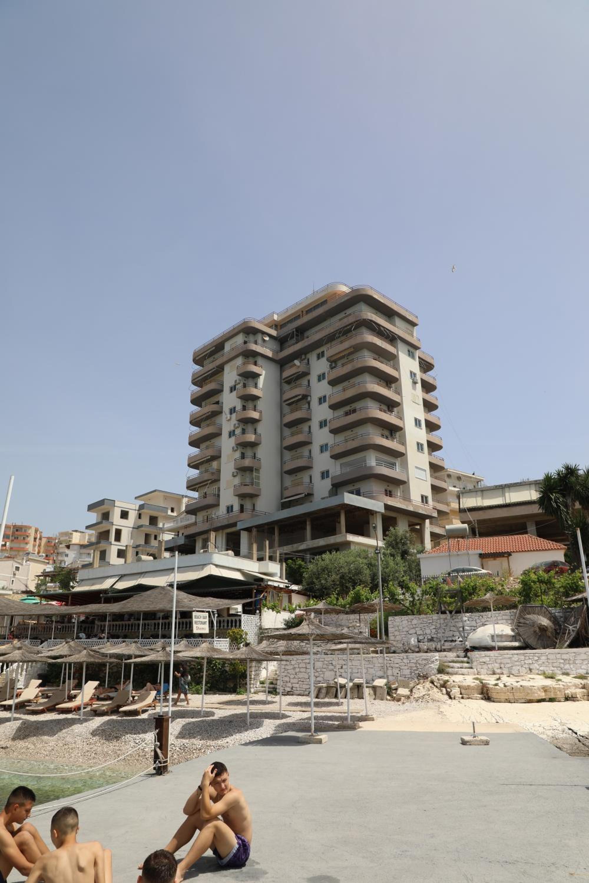 House on the sea photo 2