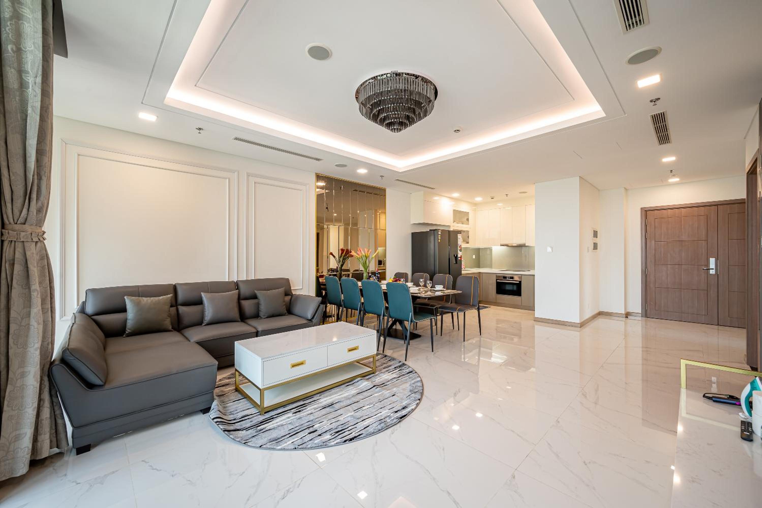 LANDMARK 81 Condotel Garden Bay