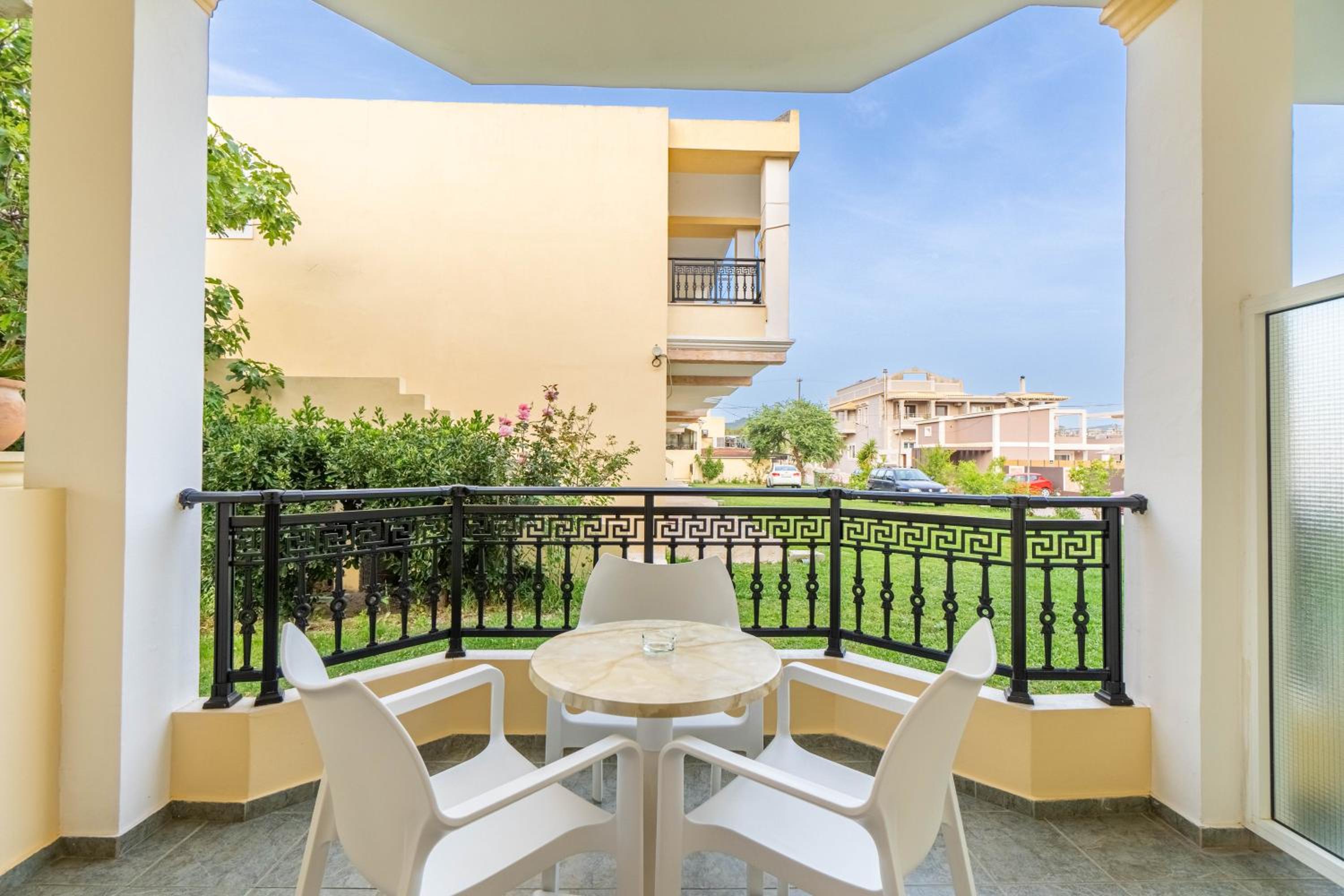 Kosmos Hotel St4 in Agios Stefanos photo 5