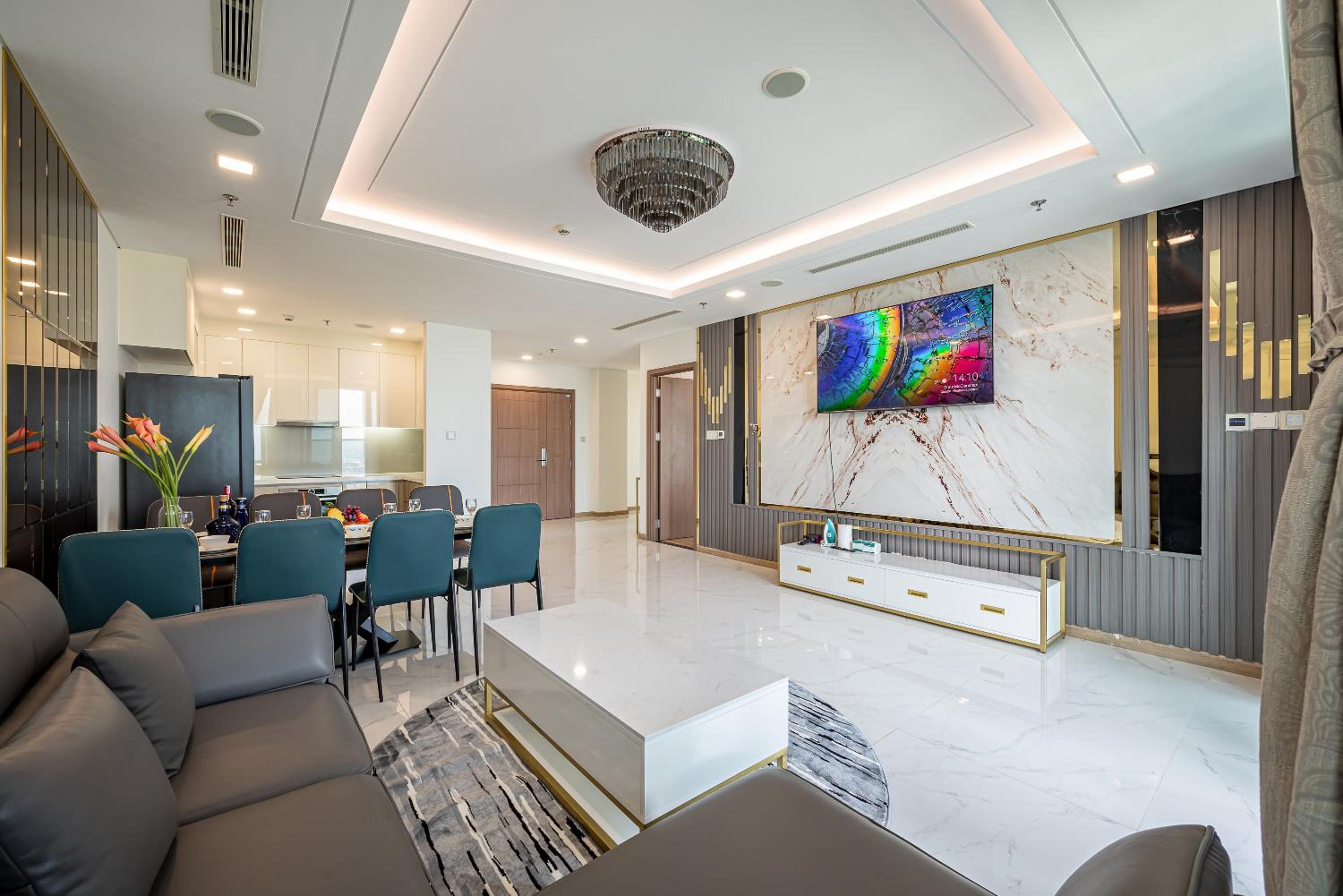 LANDMARK 81 Condotel Garden Bay