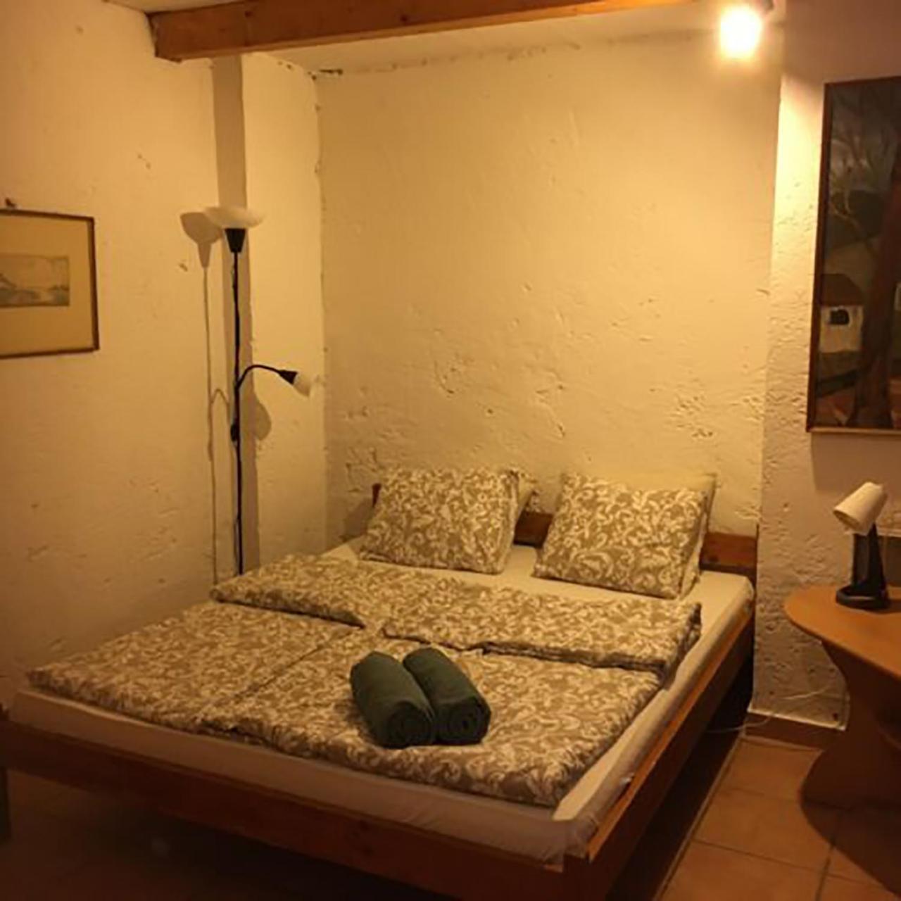 Nyitva Apartman