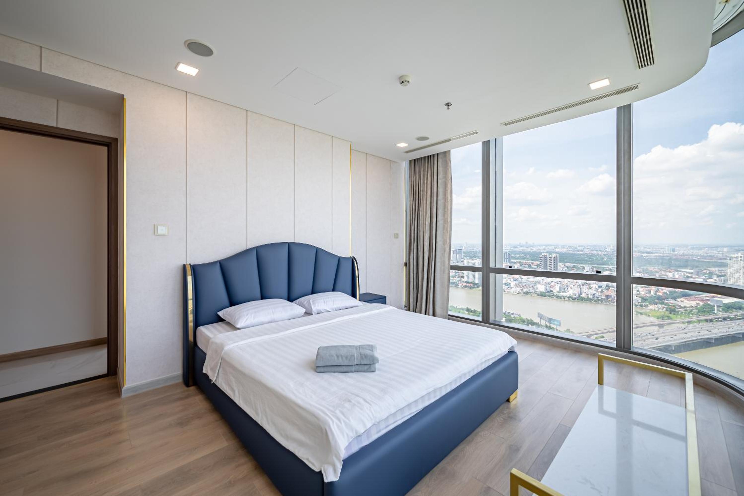 LANDMARK 81 Condotel Garden Bay
