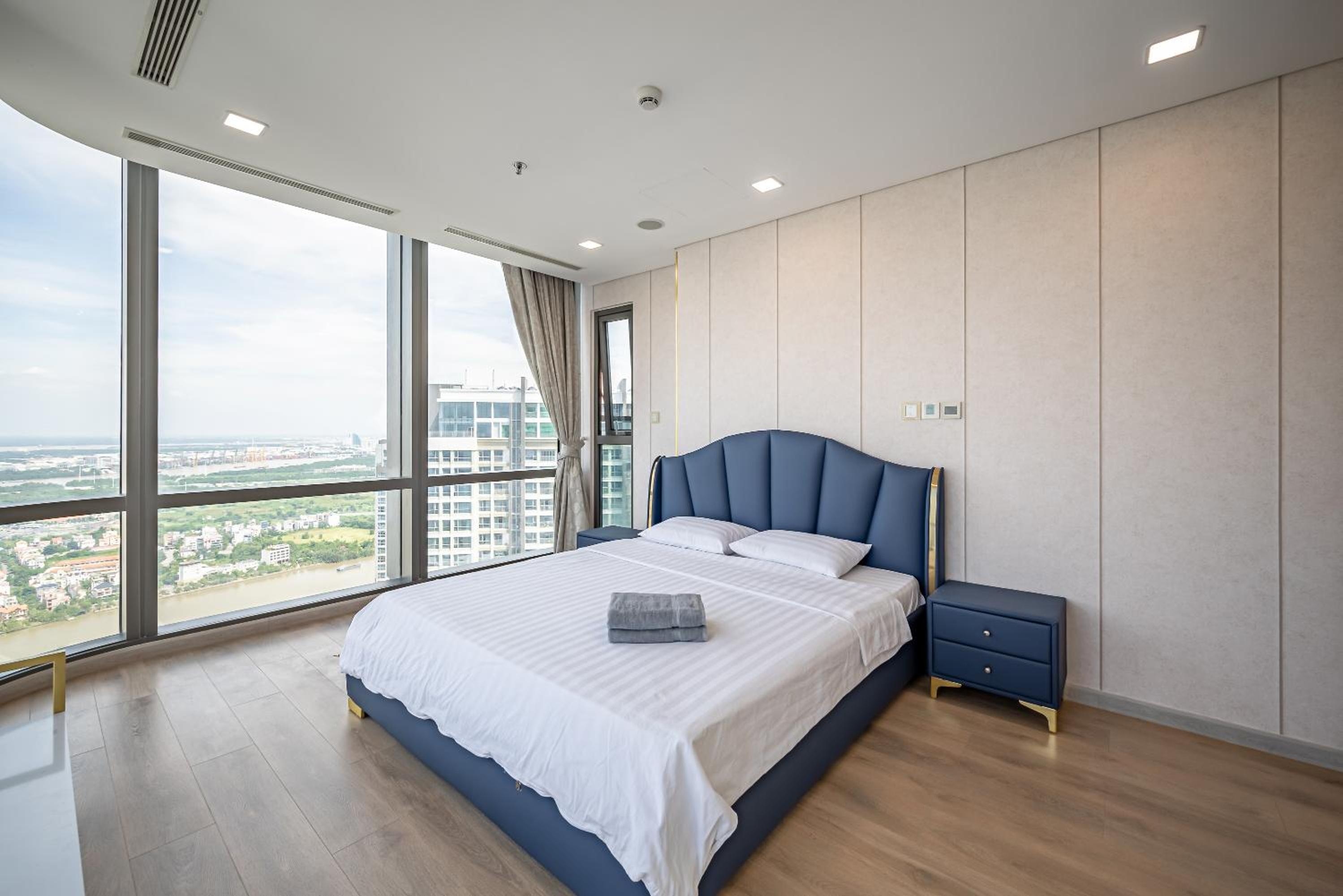 LANDMARK 81 Condotel Garden Bay