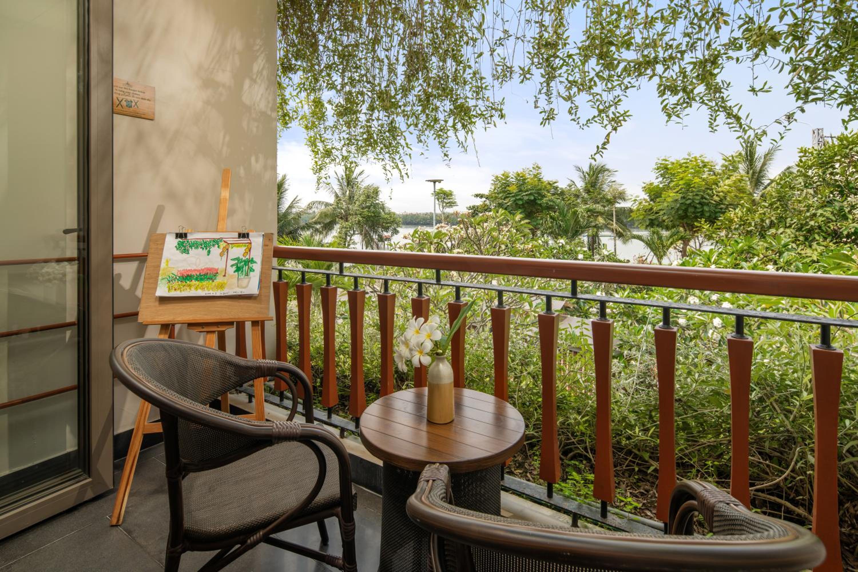 Silk Sense Hoi An River Resort - Green Luxury Escape
