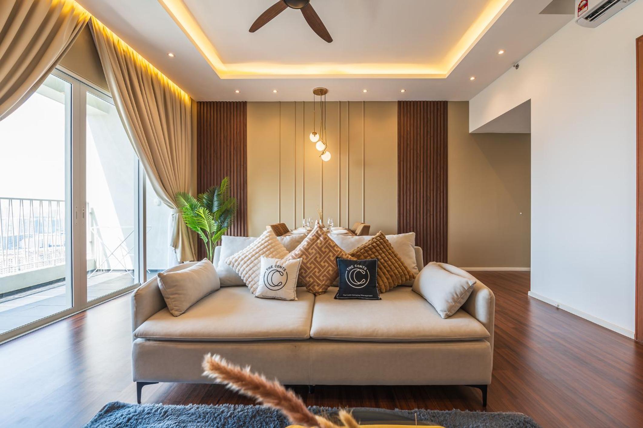 UNA RESIDENCE BY THE CONTS