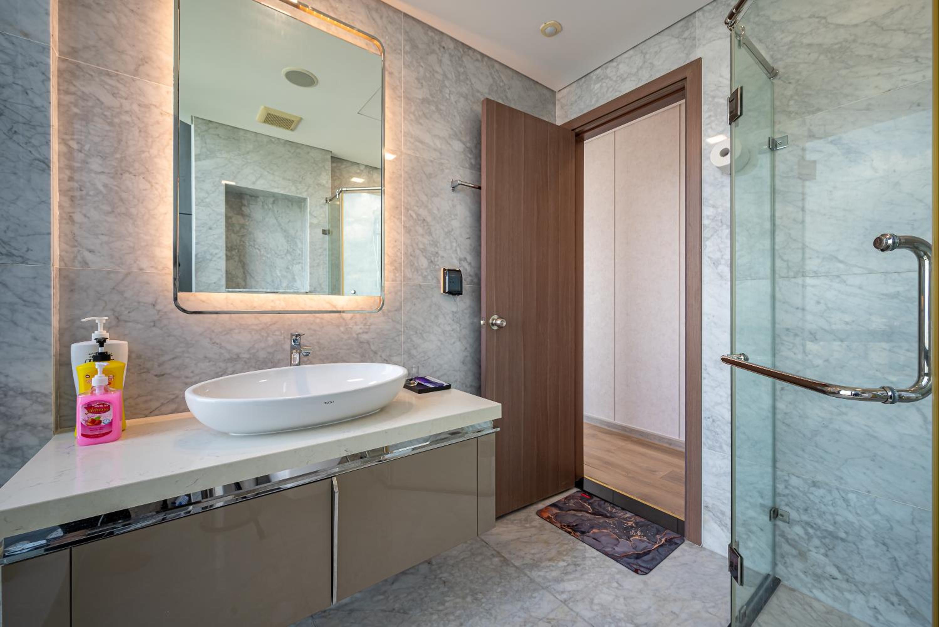 LANDMARK 81 Condotel Garden Bay