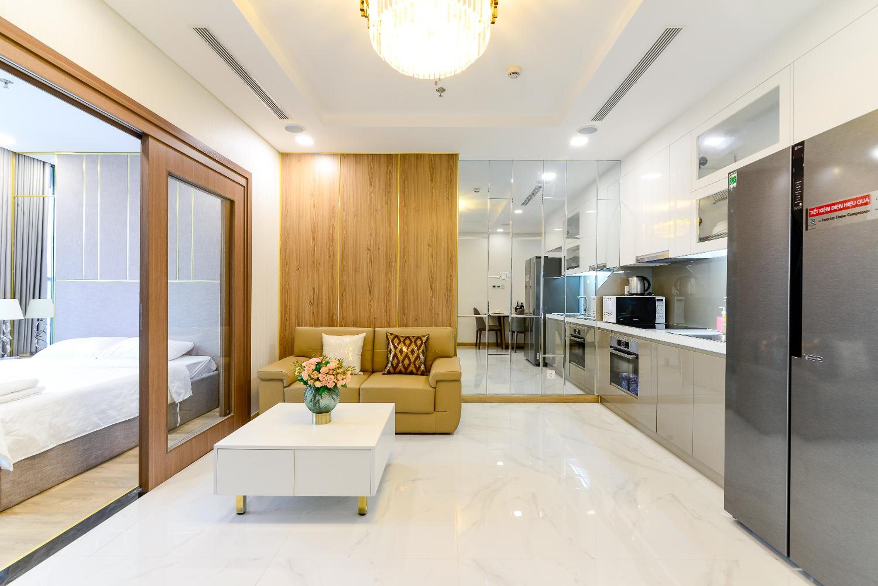 LANDMARK 81 Condotel Garden Bay