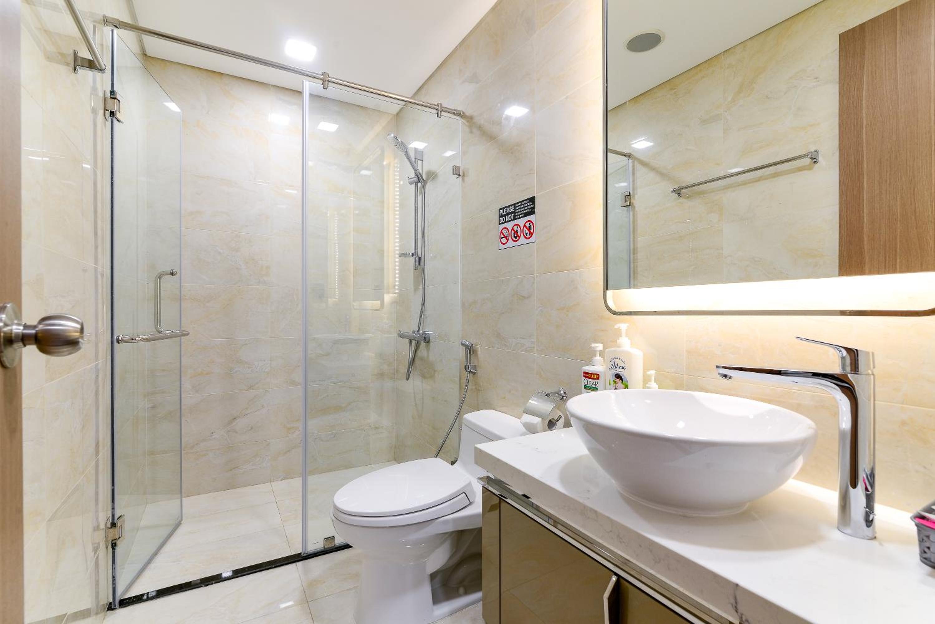LANDMARK 81 Condotel Garden Bay