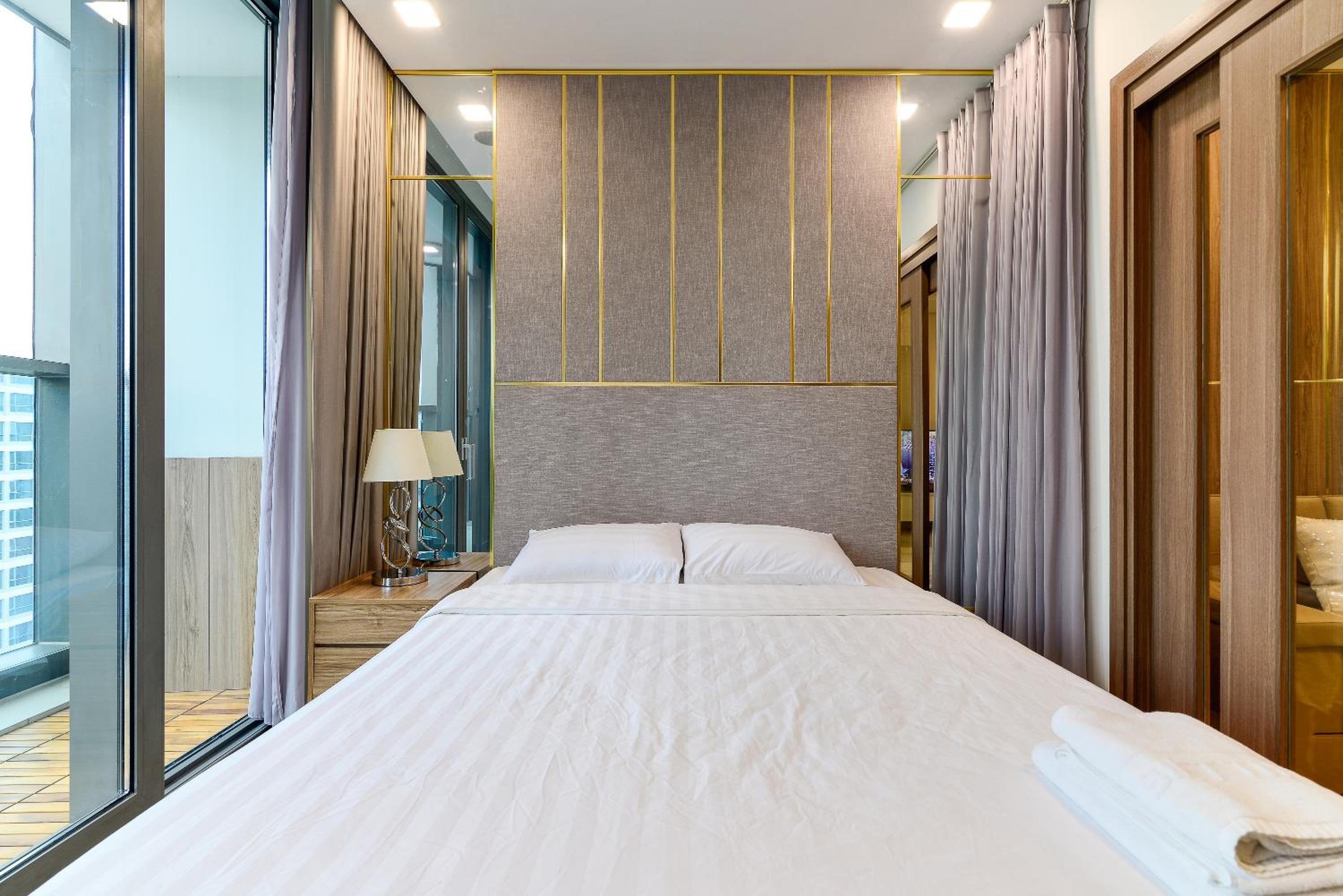 LANDMARK 81 Condotel Garden Bay