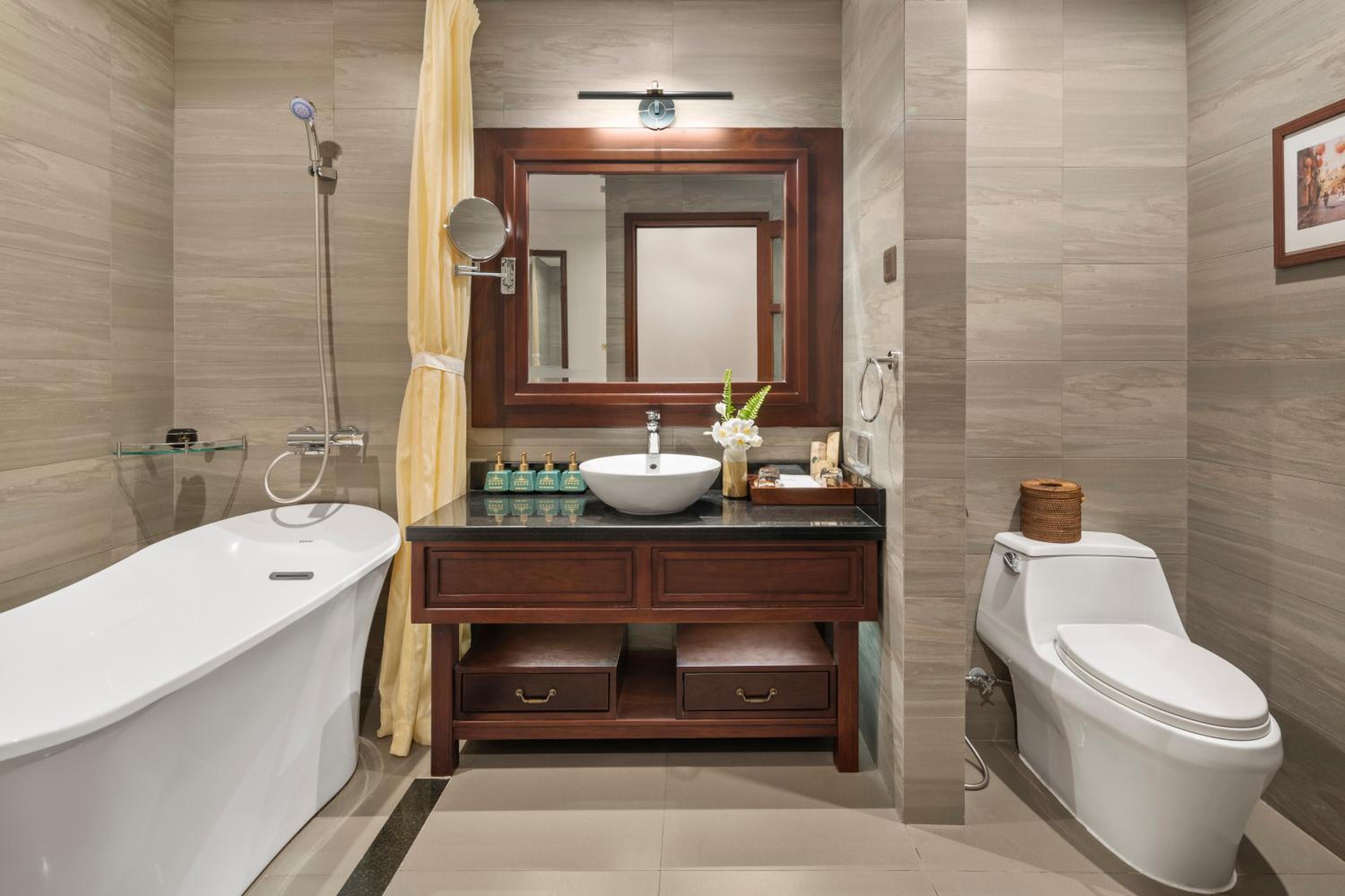 Silk Sense Hoi An River Resort - Green Luxury Escape