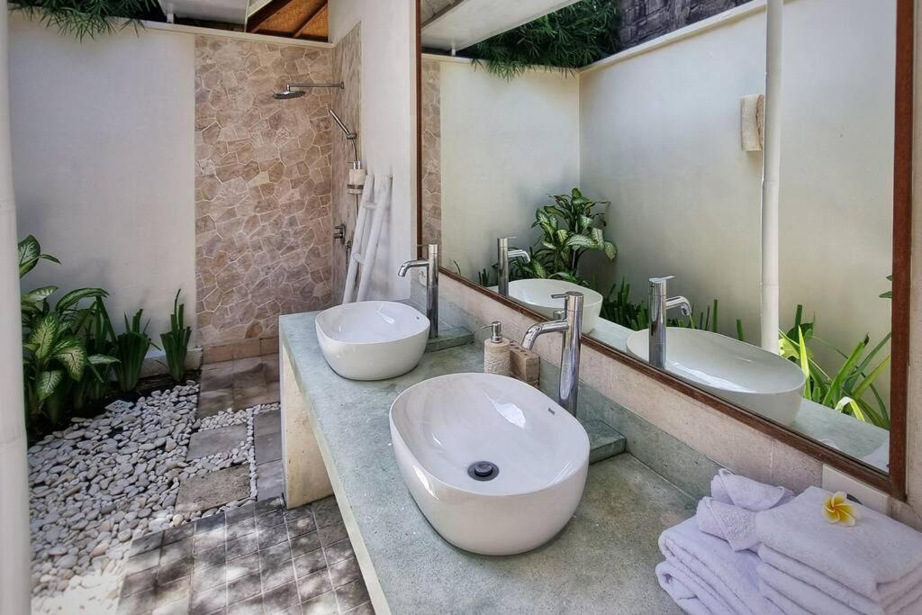 Villa Lush with Infinity Pool & Ice Bath view 2