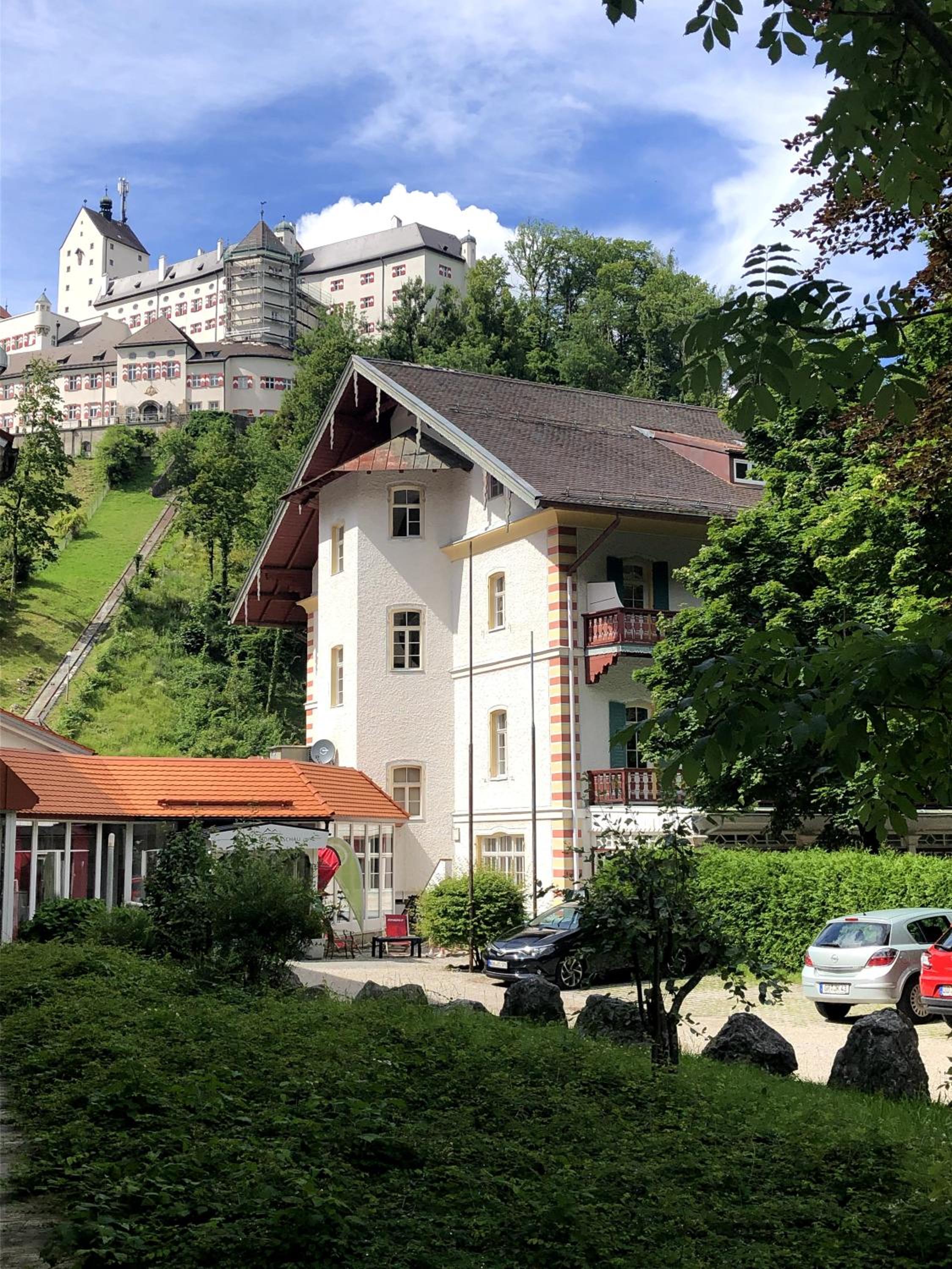 Ferienwohnung im Burghotel