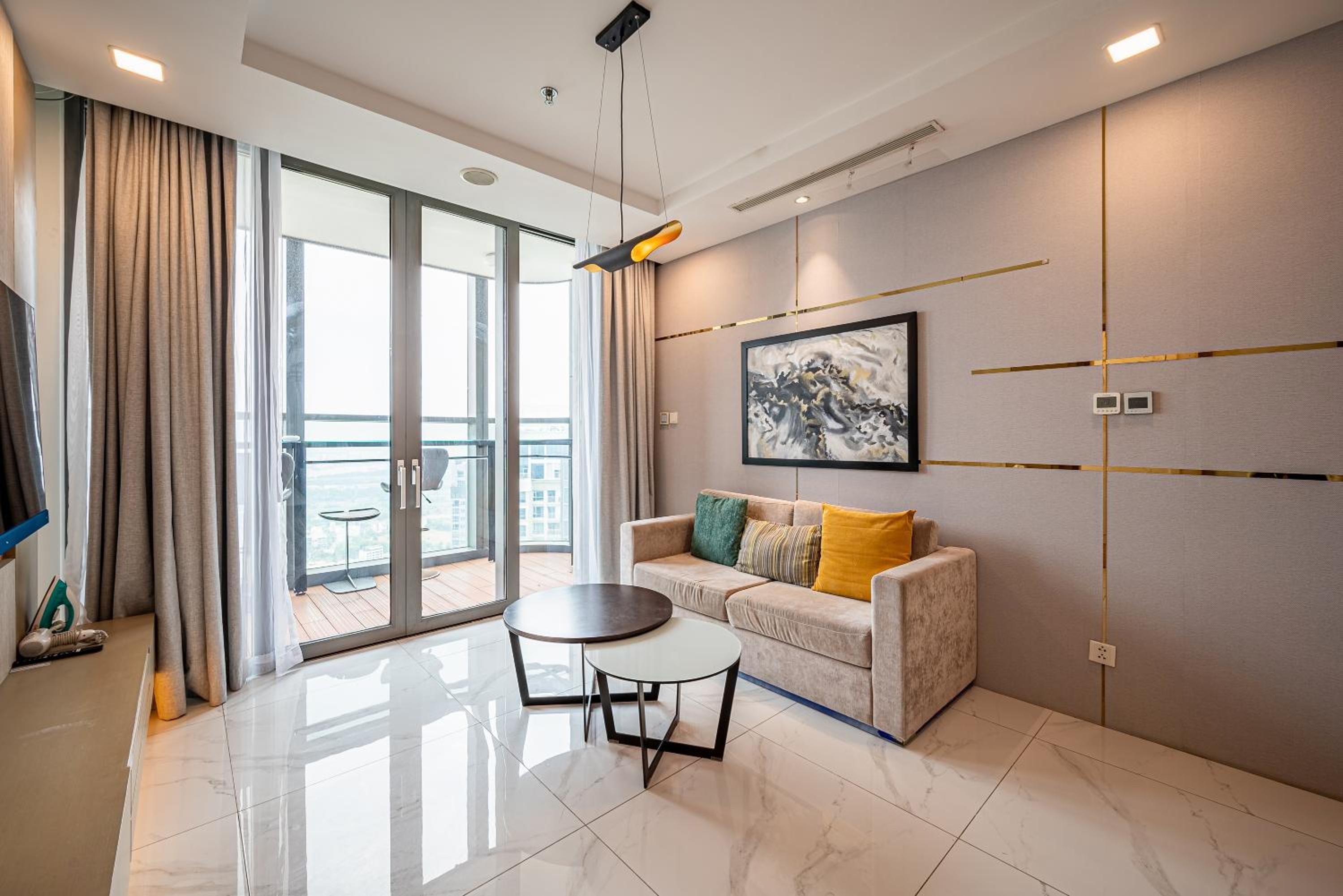 LANDMARK 81 Condotel Garden Bay