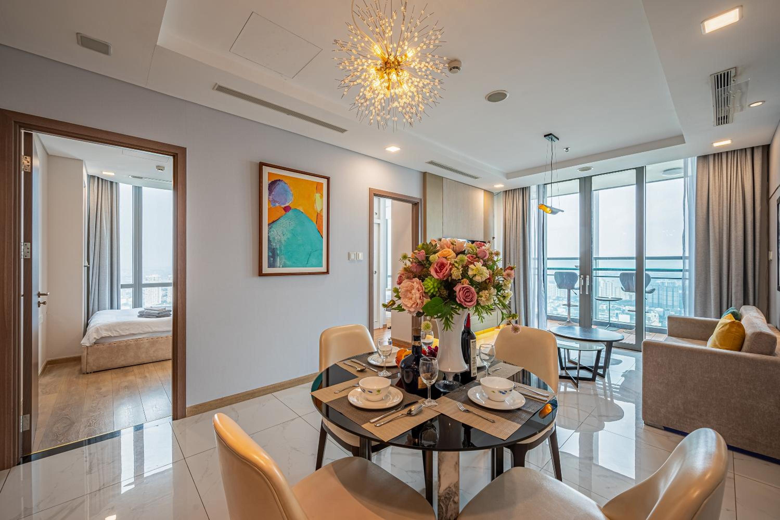 LANDMARK 81 Condotel Garden Bay