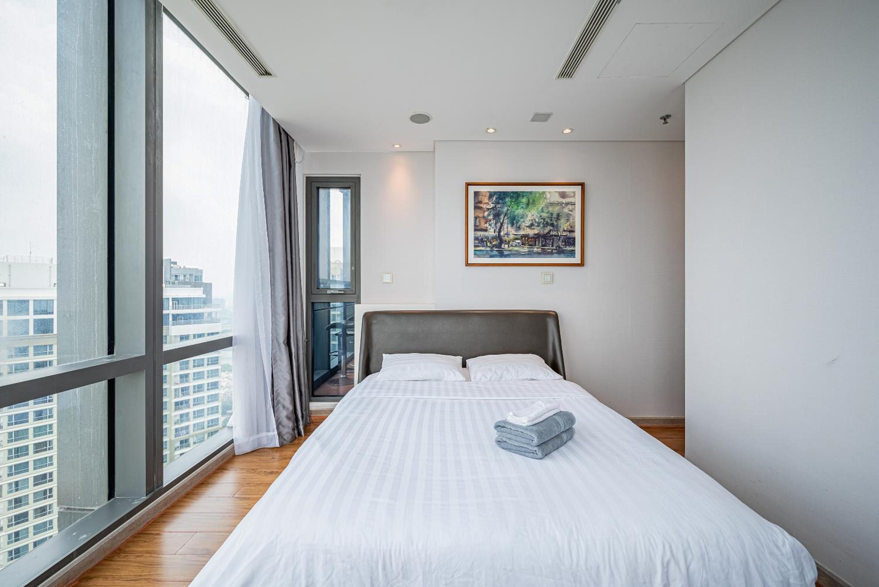 LANDMARK 81 Condotel Garden Bay