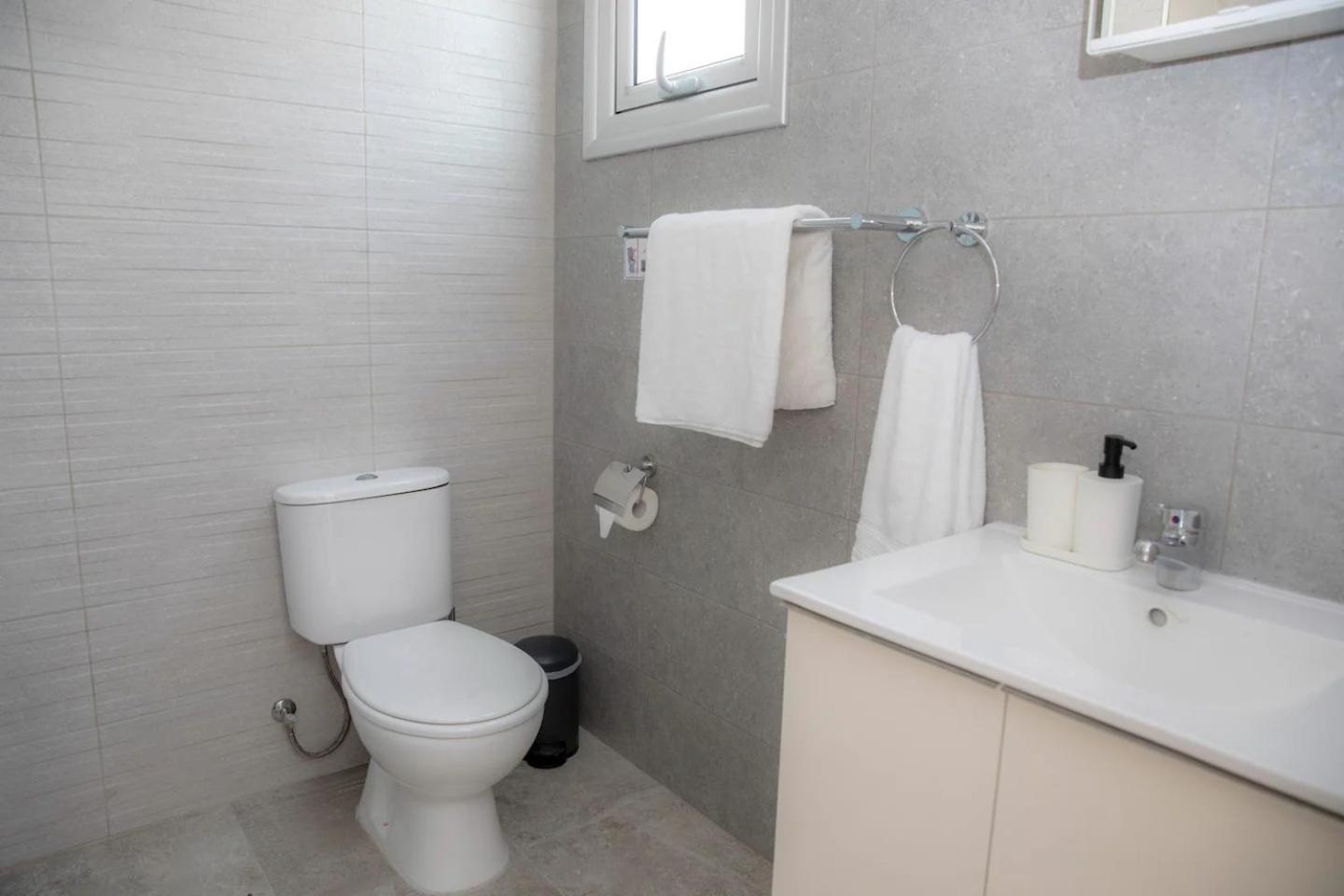 Harbour Lights Studio Apartments