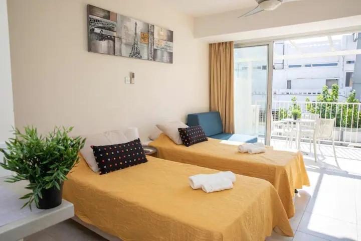 Harbour Lights Studio Apartments