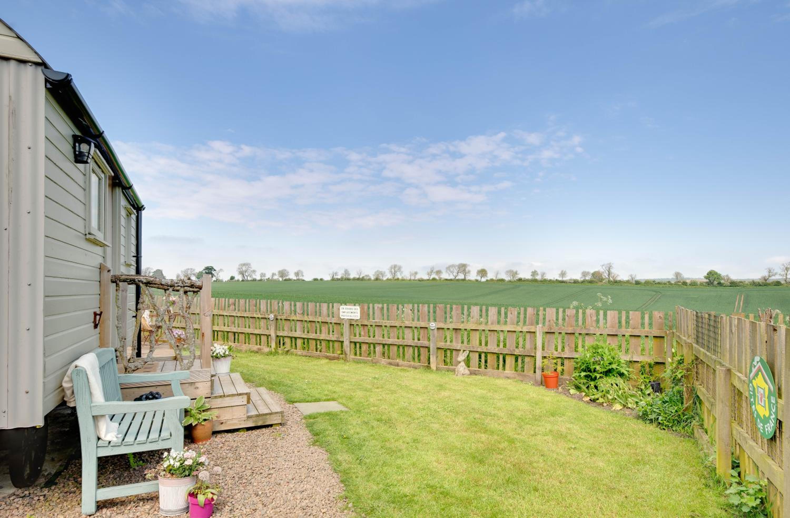 Hetton Law Shepherds Hut, Northumberland