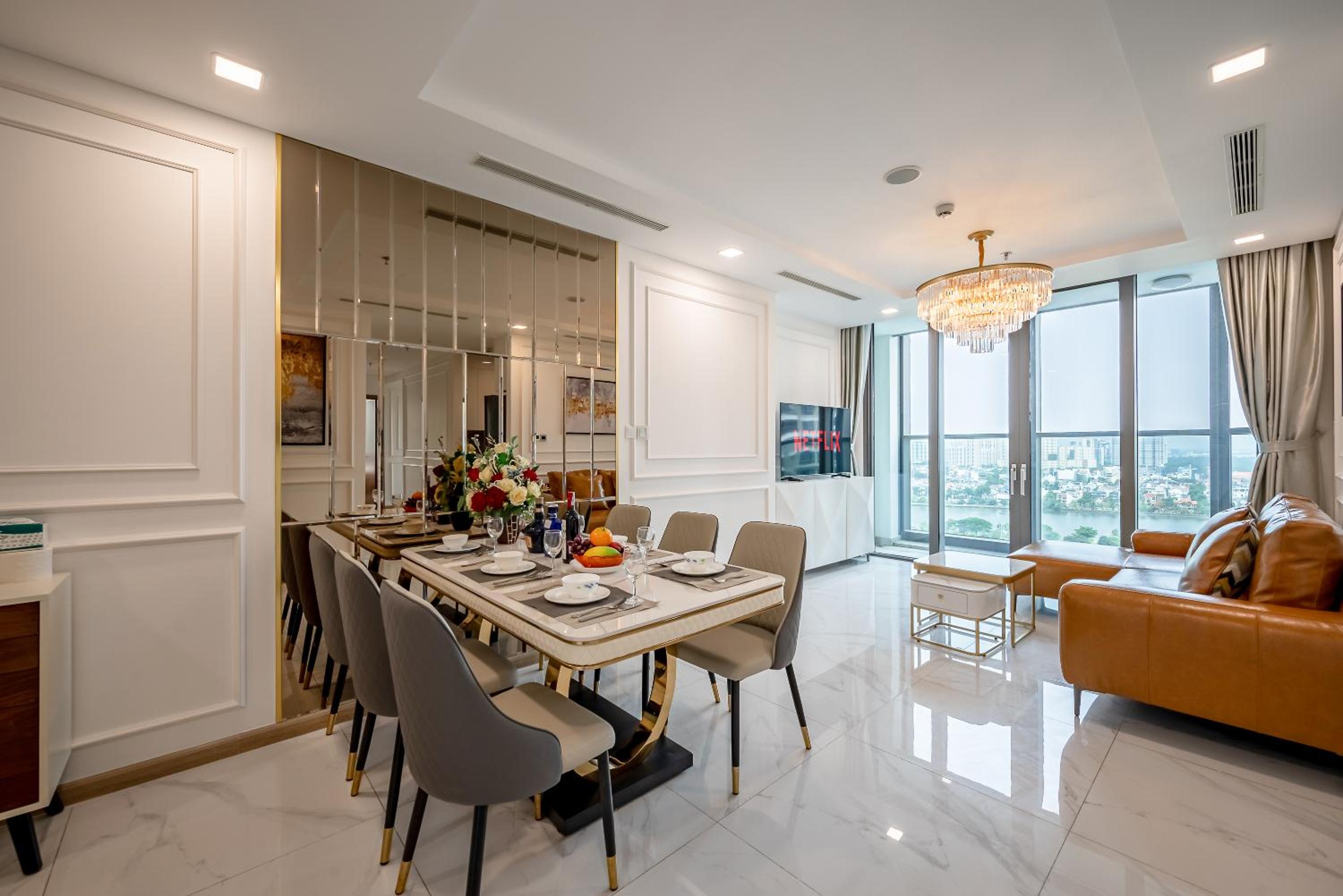 LANDMARK 81 Condotel Garden Bay