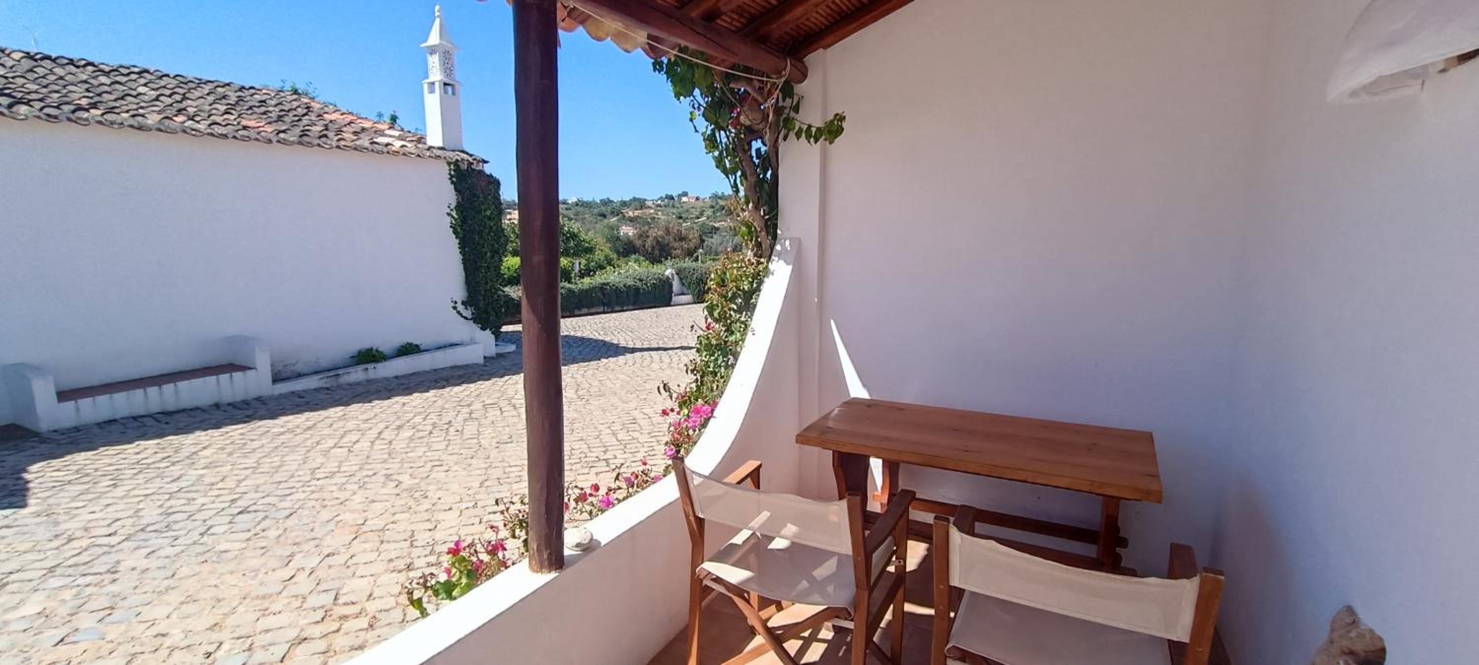 Cozy & Traditional Country House in Albufeira