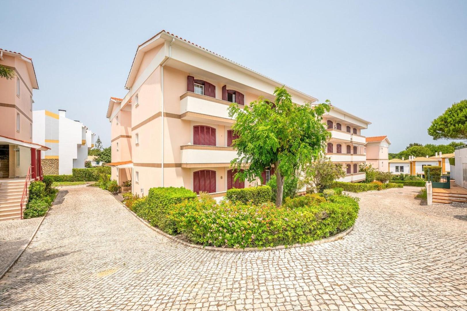 GuestReady - Coastal Bliss in Praia de Troia view 4