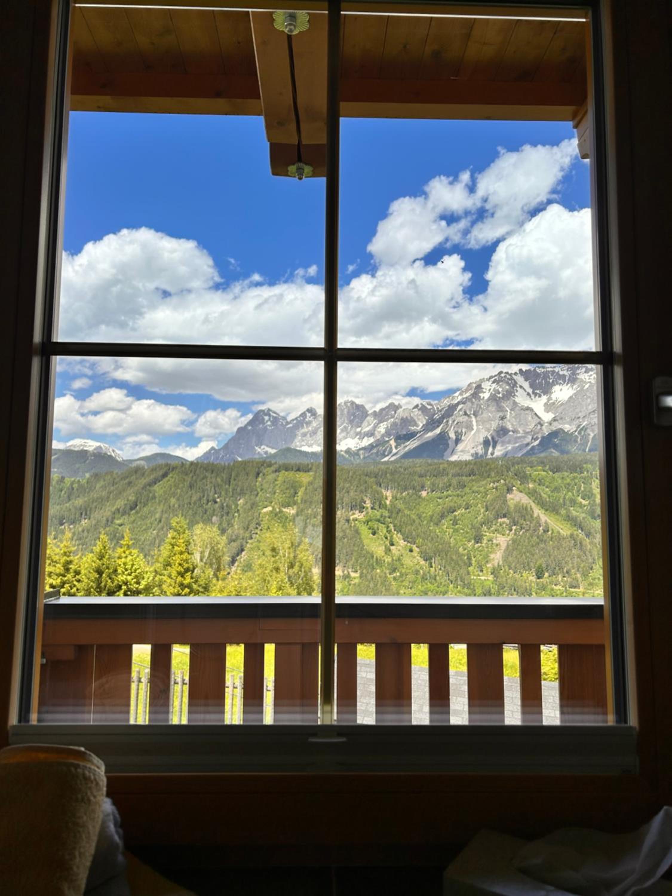 La Montana Ski & Hiking LODGE view 4