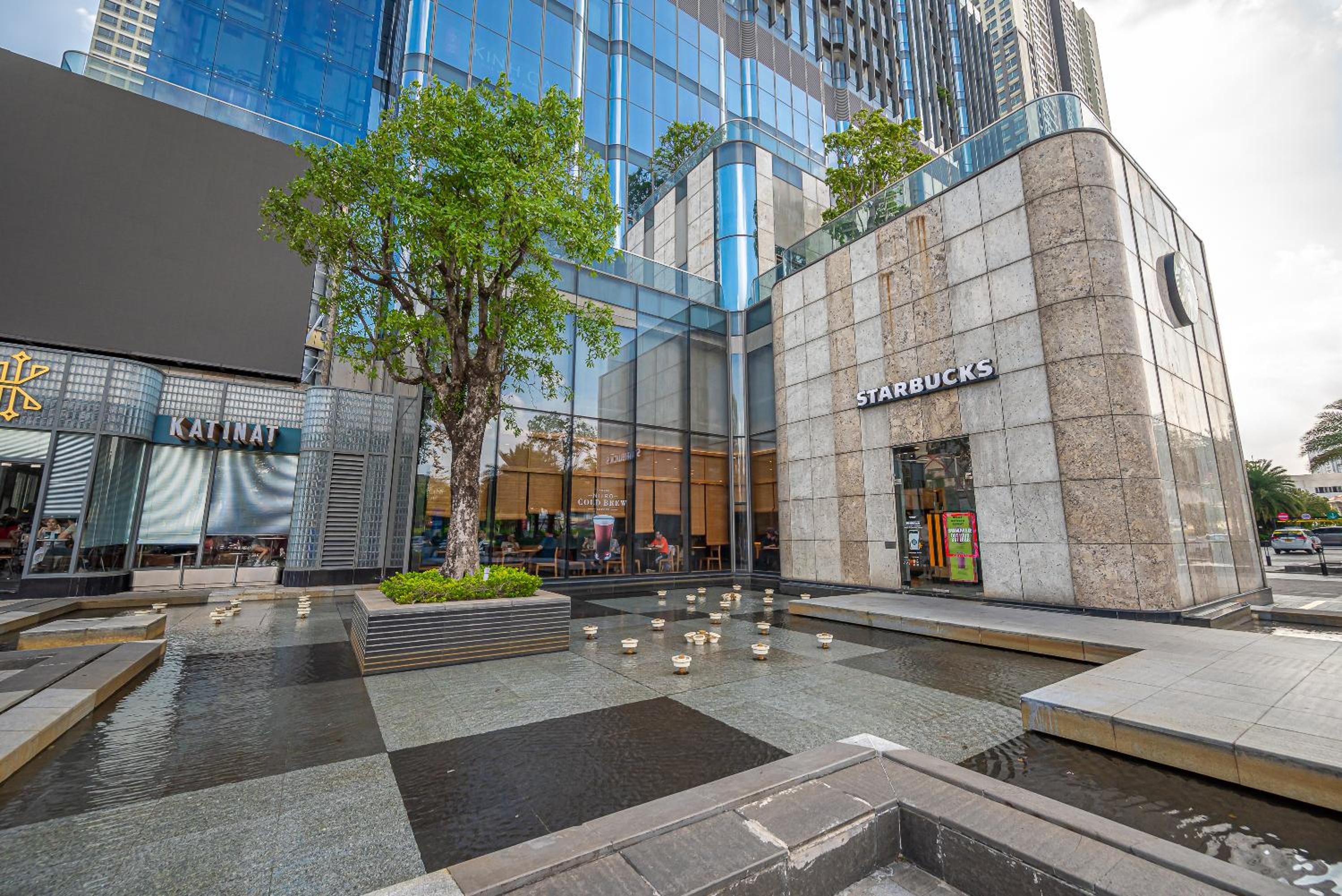 LANDMARK 81 Condotel Garden Bay