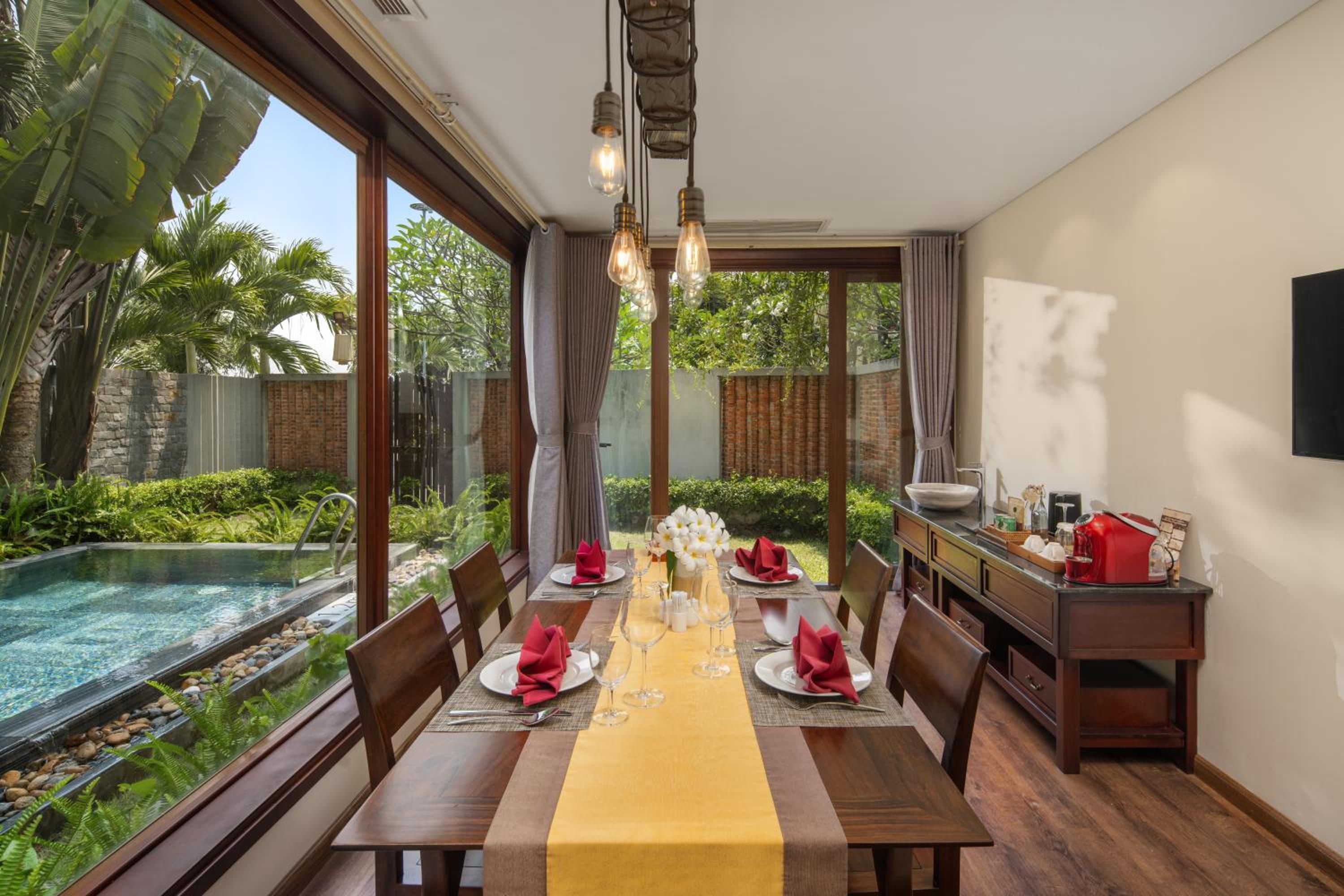 Silk Sense Hoi An River Resort - Green Luxury Escape
