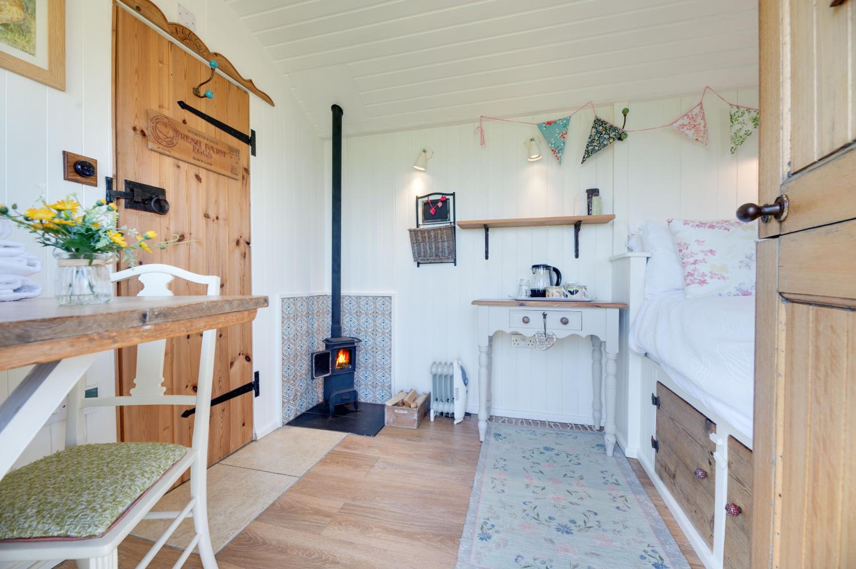 Hetton Law Shepherds Hut, Northumberland