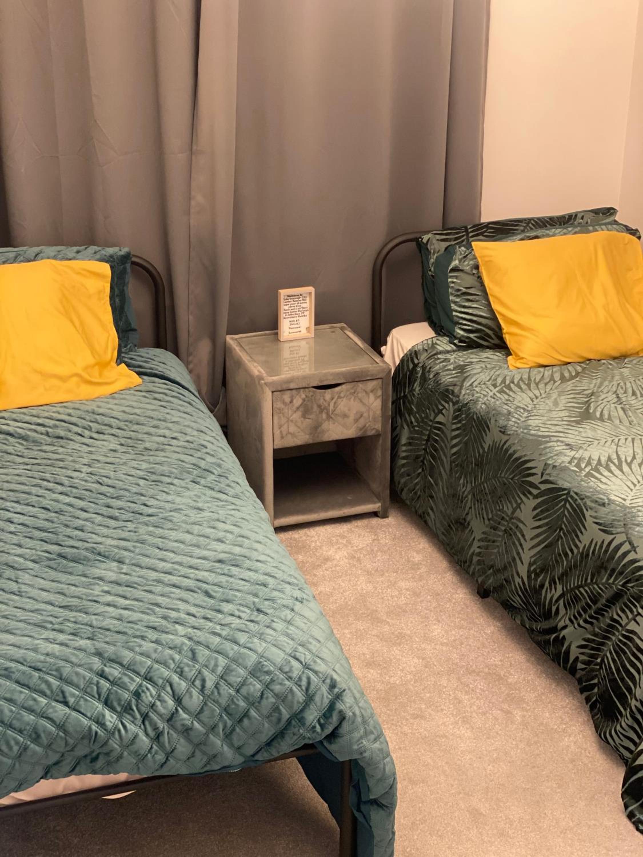 Peterborough Brand New City Center Apartment 2 Bedroom 2 bath apartment free parking contractors welcome