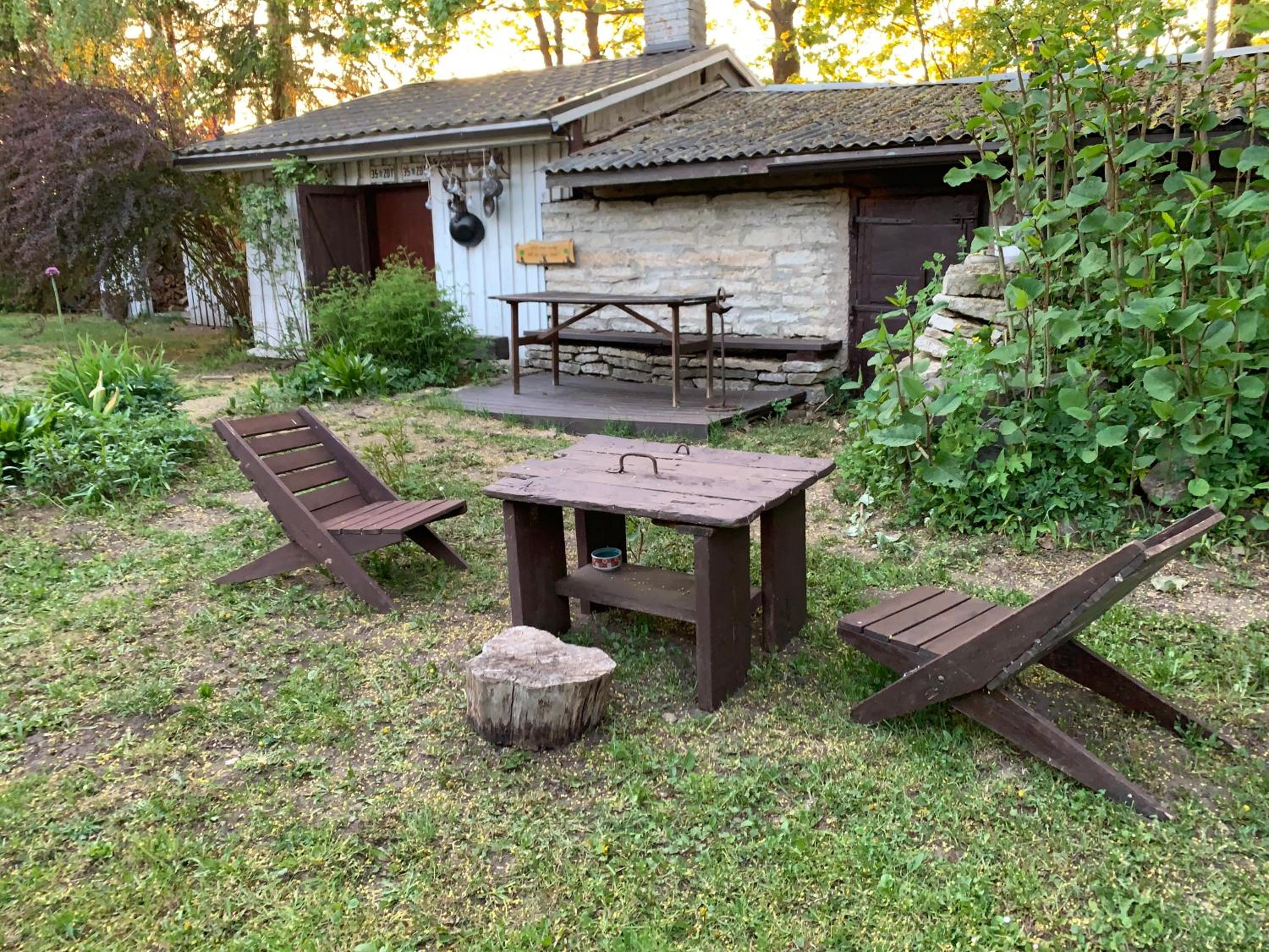 SUMMERHOUSe