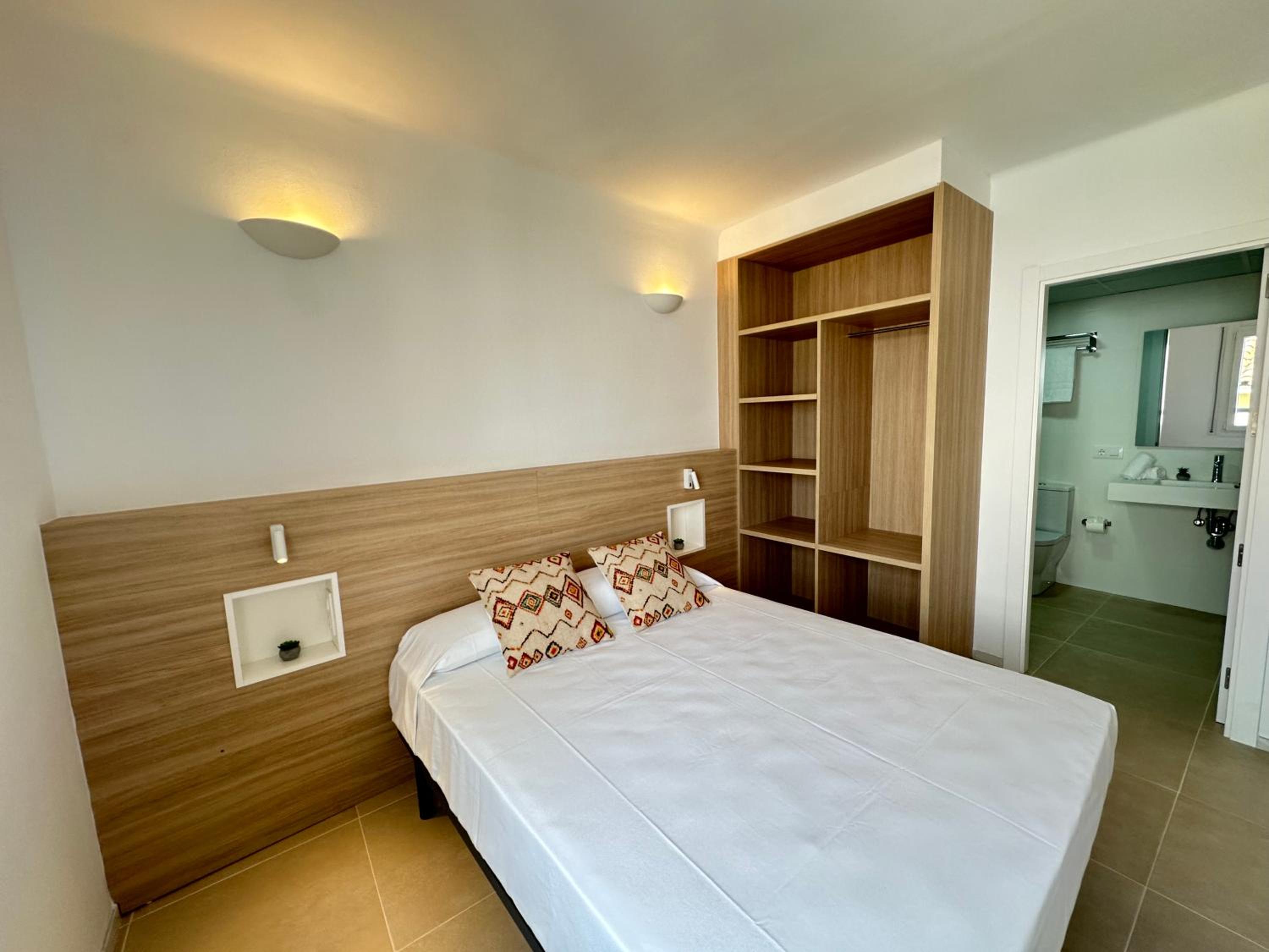 Agi Arago Apartments