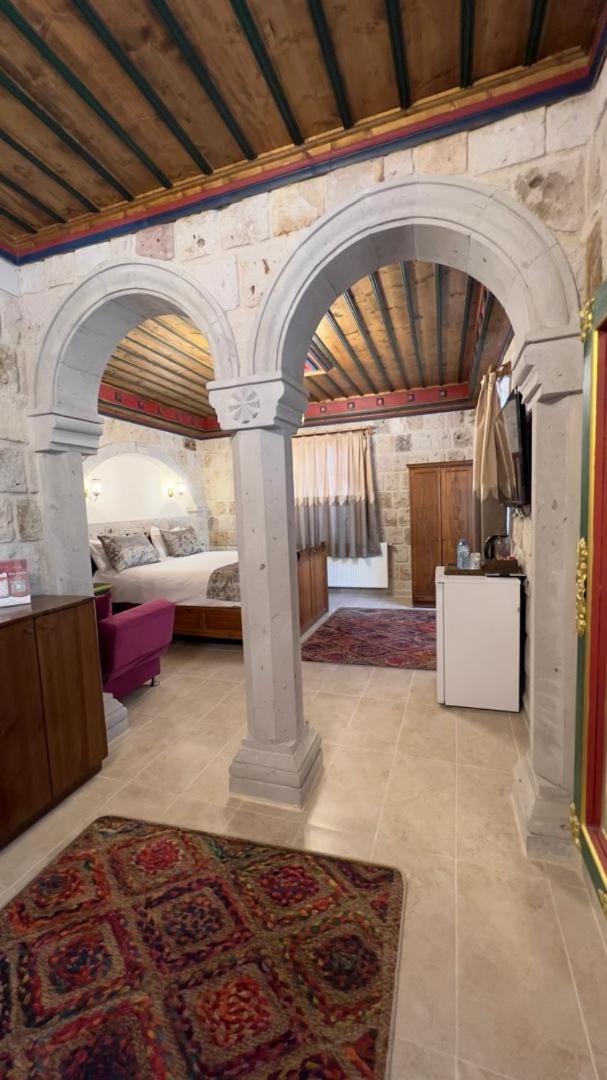 Elysee Cave House - Image 82