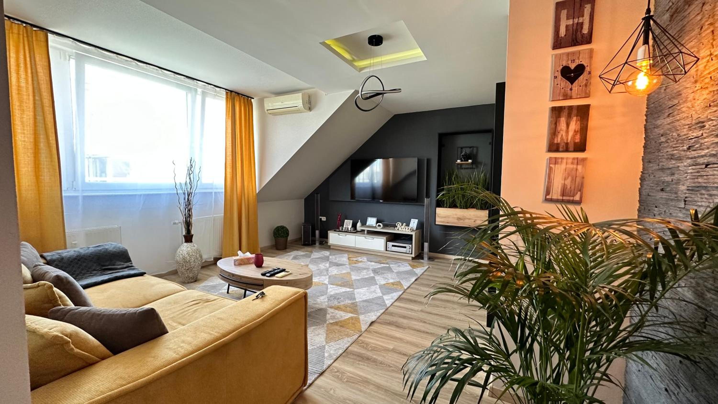 Evelin's apartment view 2