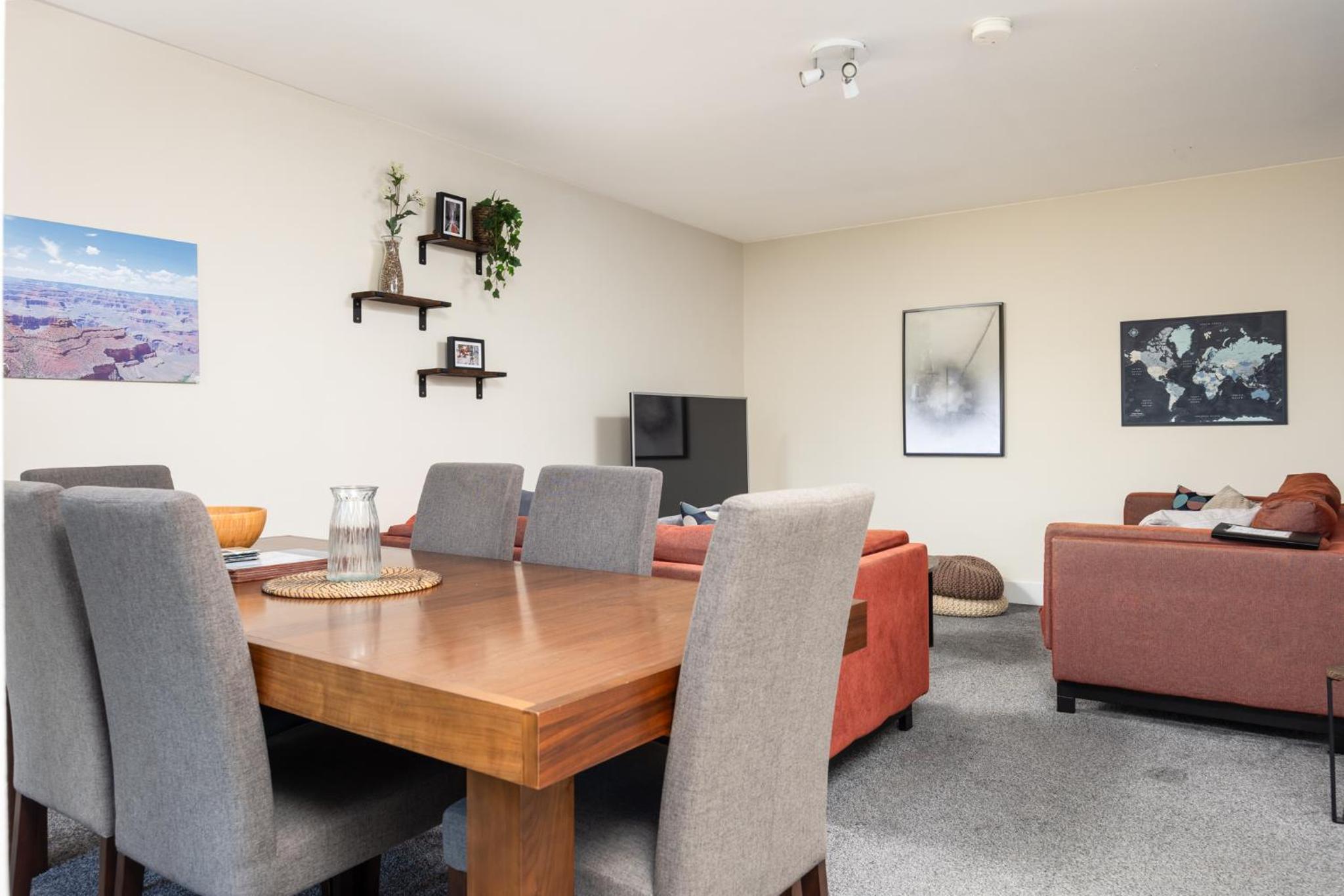 2 Bed Apartment near Dublin Heuston Station