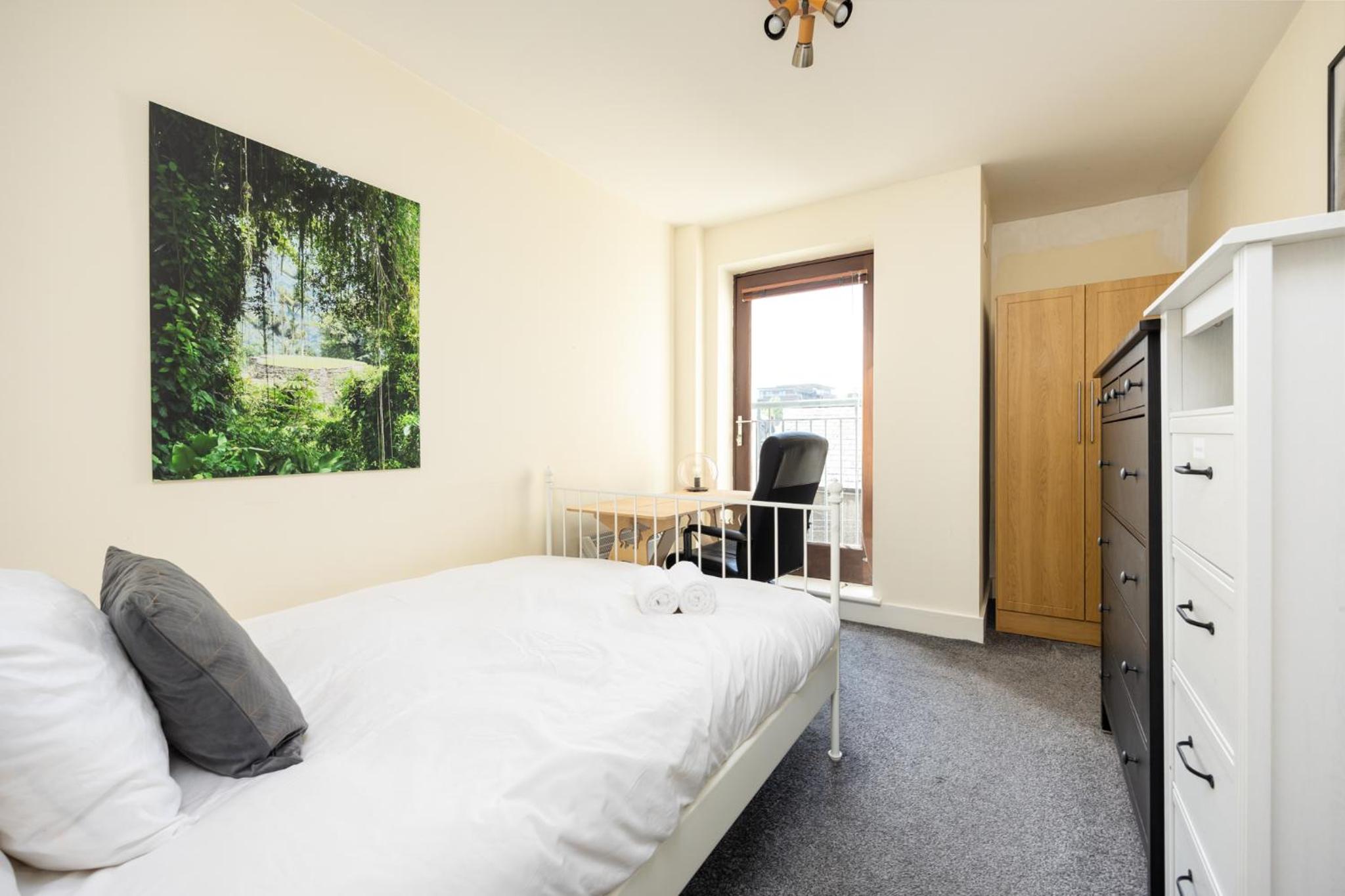 2 Bed Apartment near Dublin Heuston Station