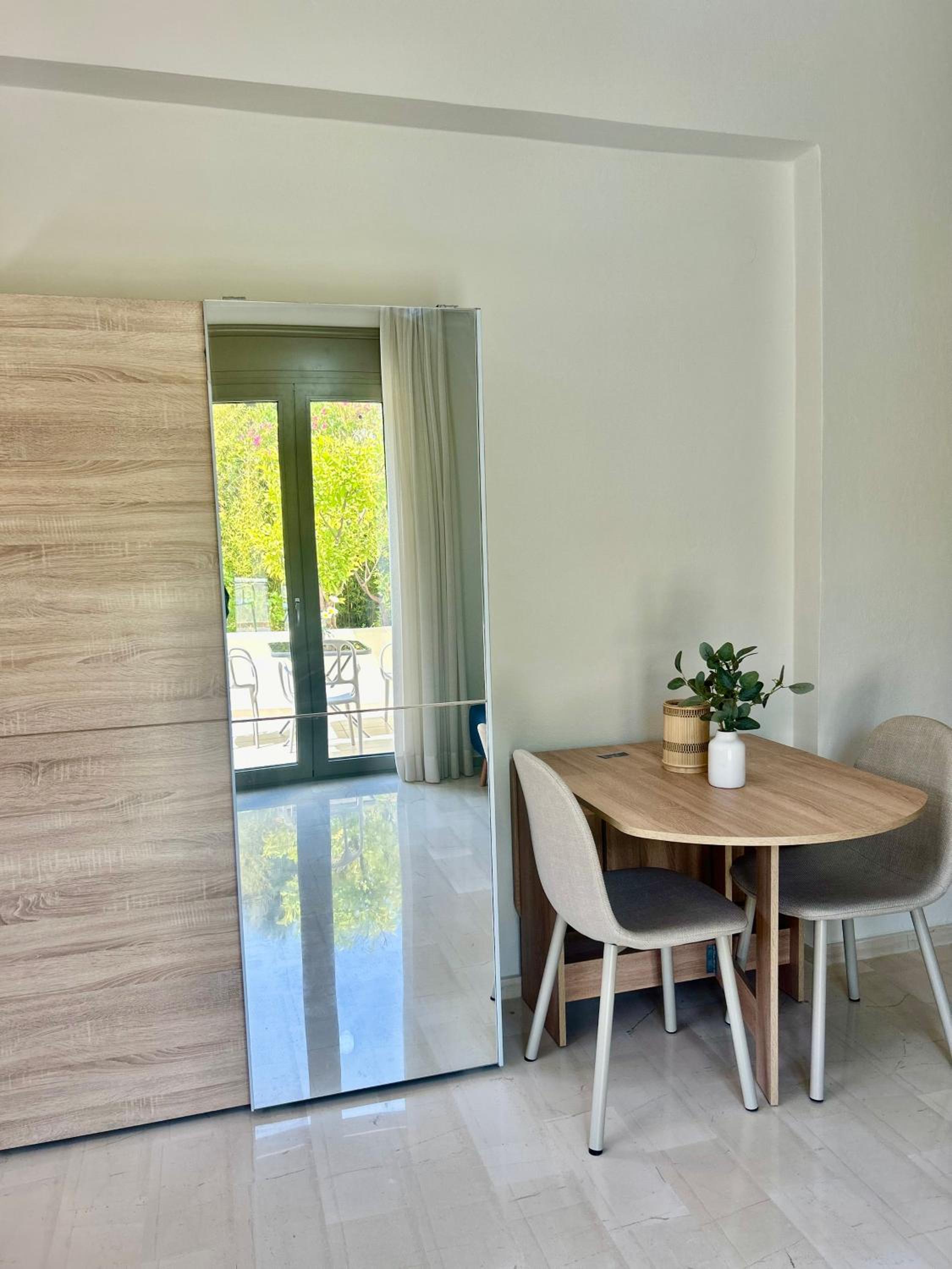 Esperia apartments