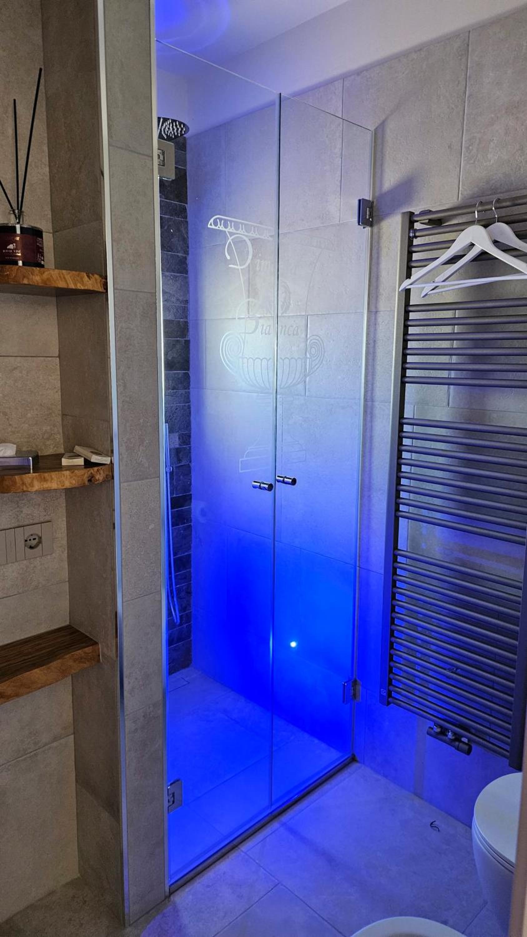 Photo 37