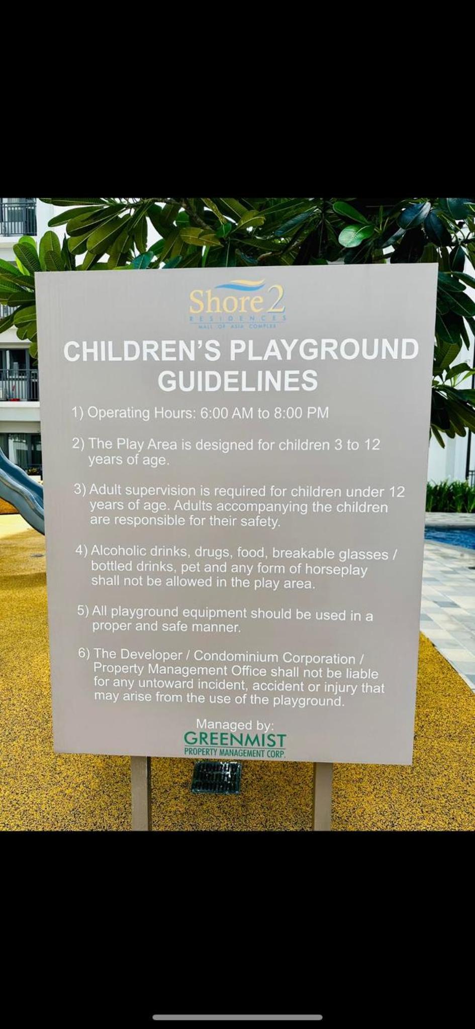 Mid-Century Extent Condo Unit @ Shore 2, MOA view 3