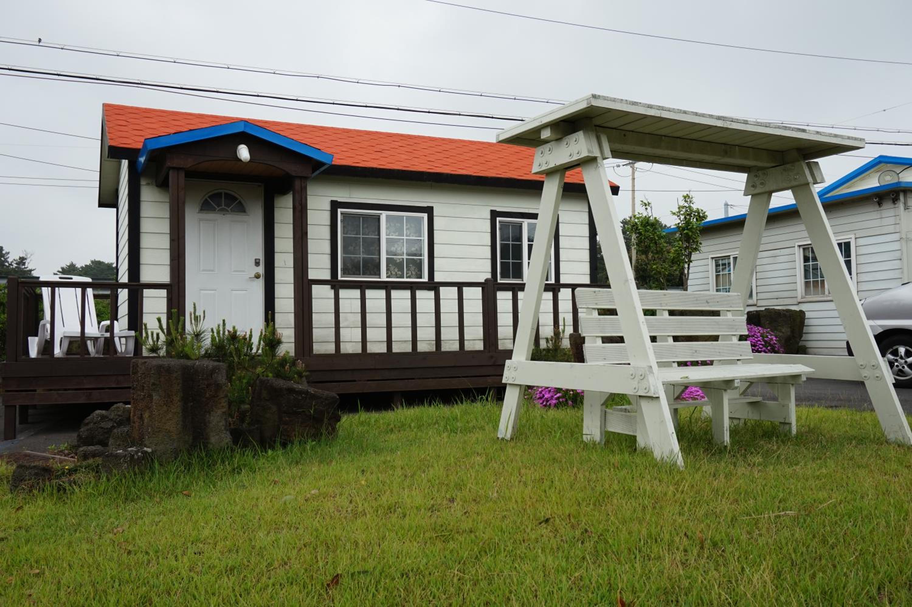 Jeju Feel House