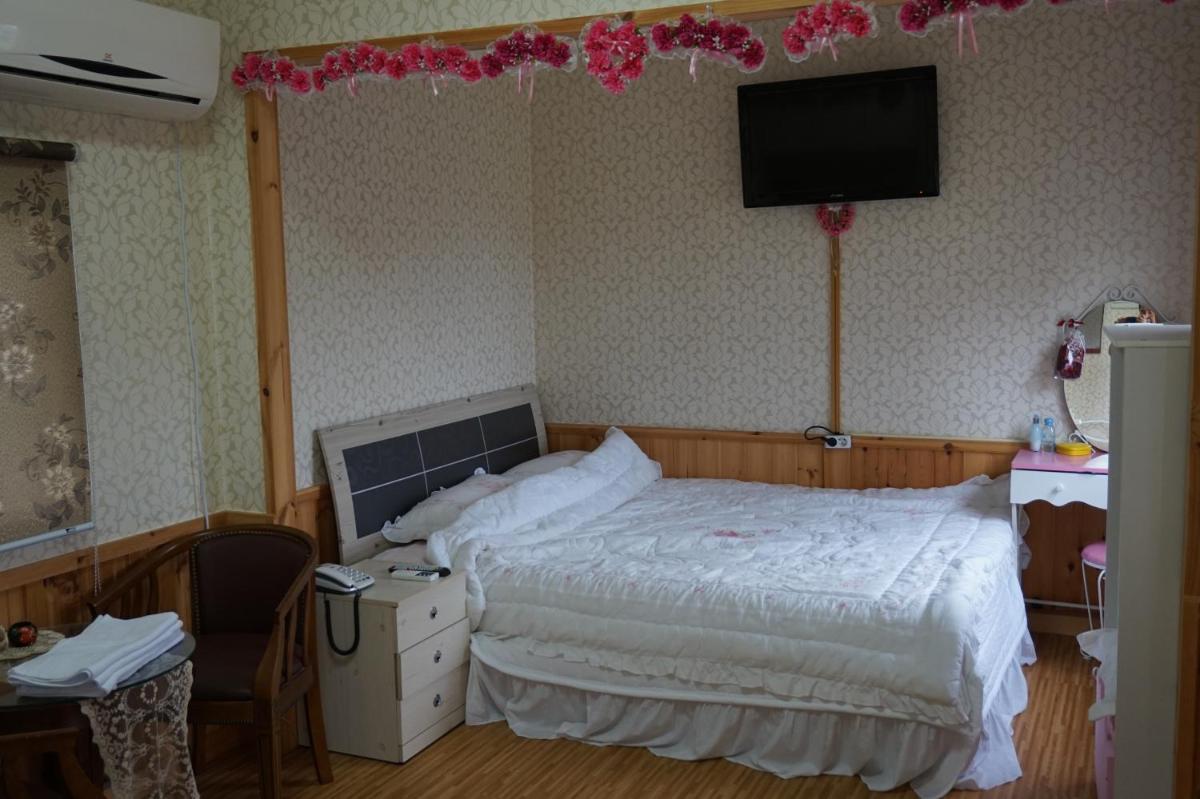 Jeju Feel House